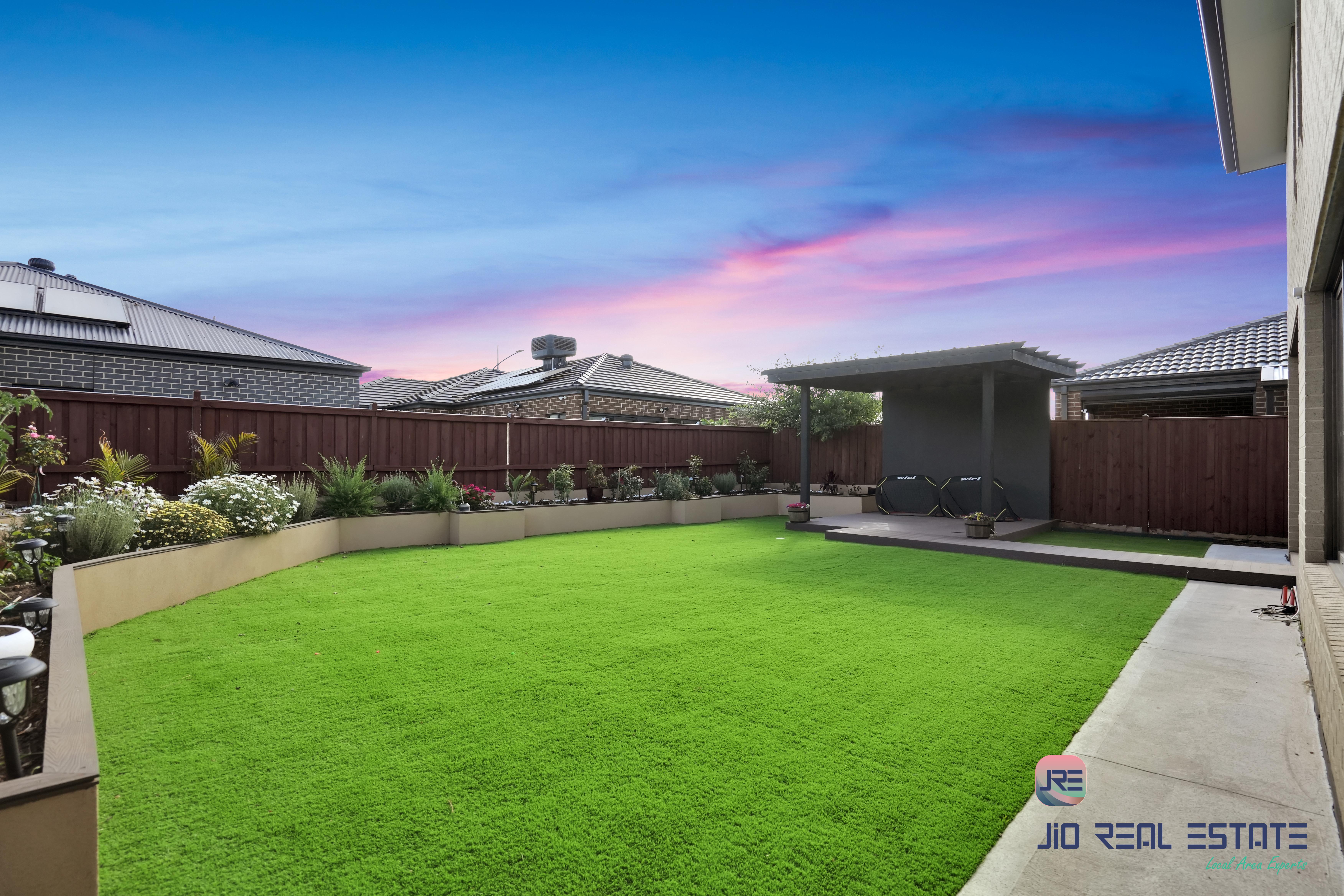 6 Marcela Place, Thornhill Park VIC