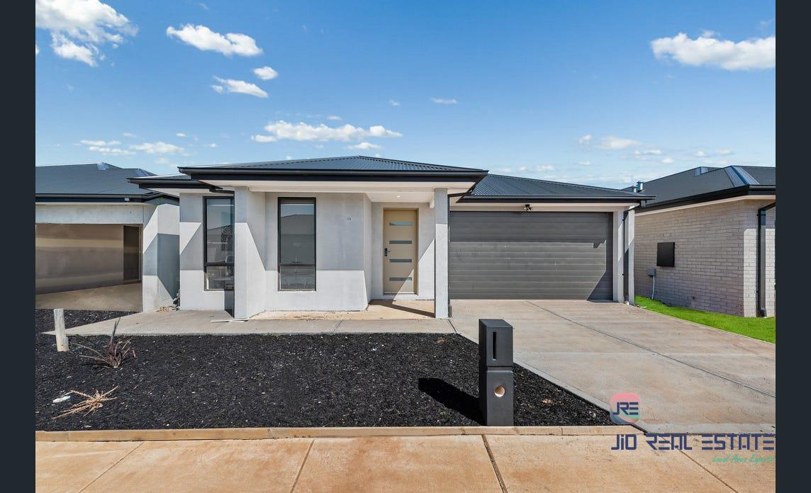 13 Adagio Road, Strathtulloh VIC