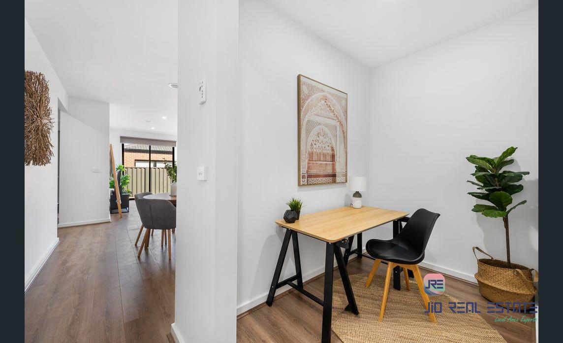 13 Adagio Road, Strathtulloh VIC