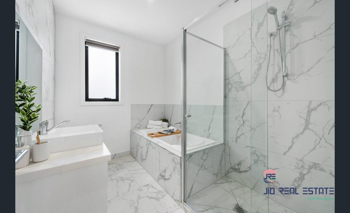 13 Adagio Road, Strathtulloh VIC