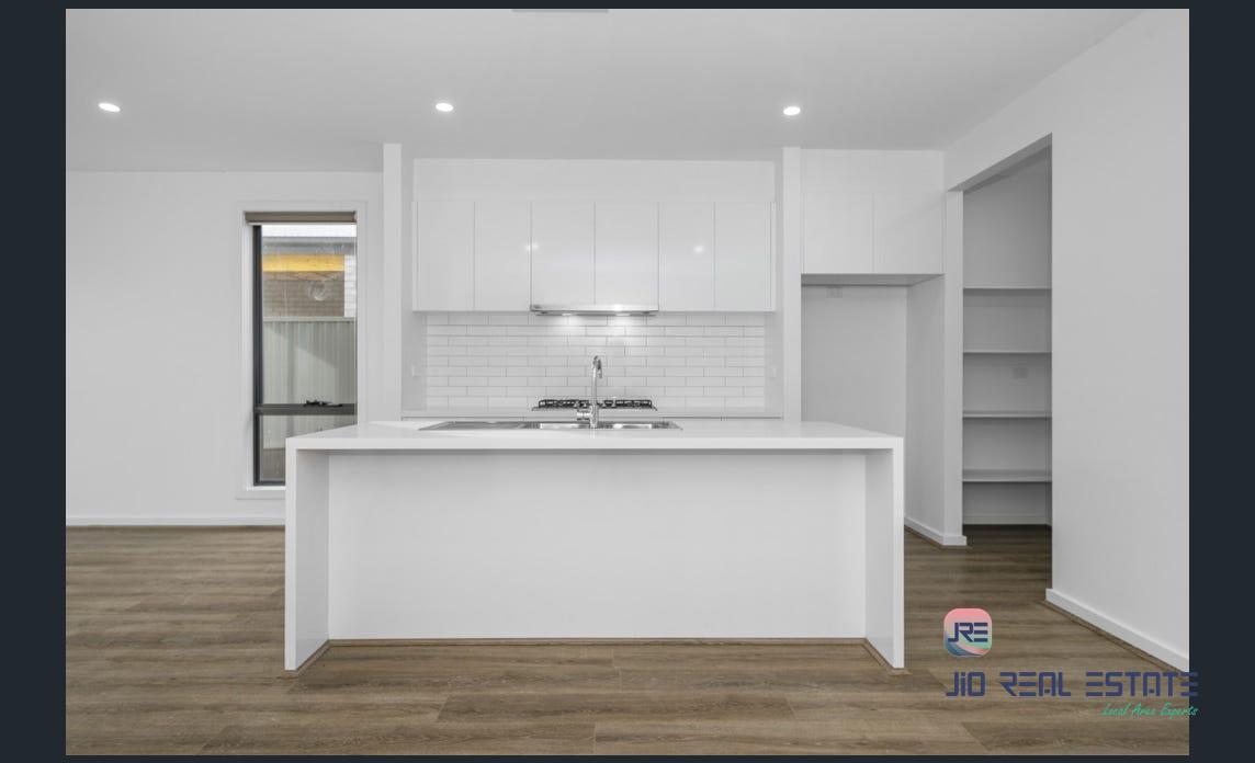 13 Adagio Road, Strathtulloh VIC