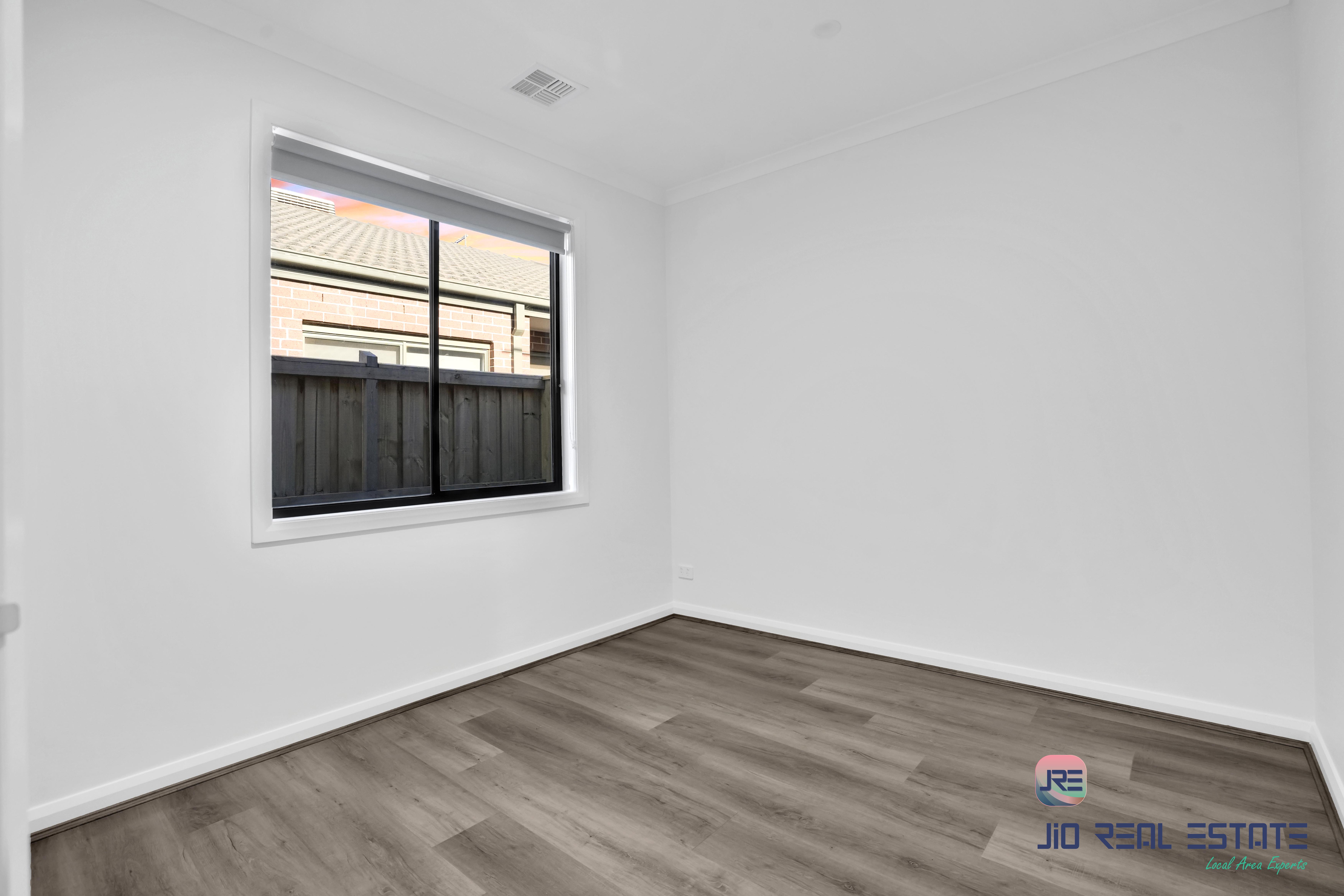 1 Harshaw Road, Thornhill Park VIC