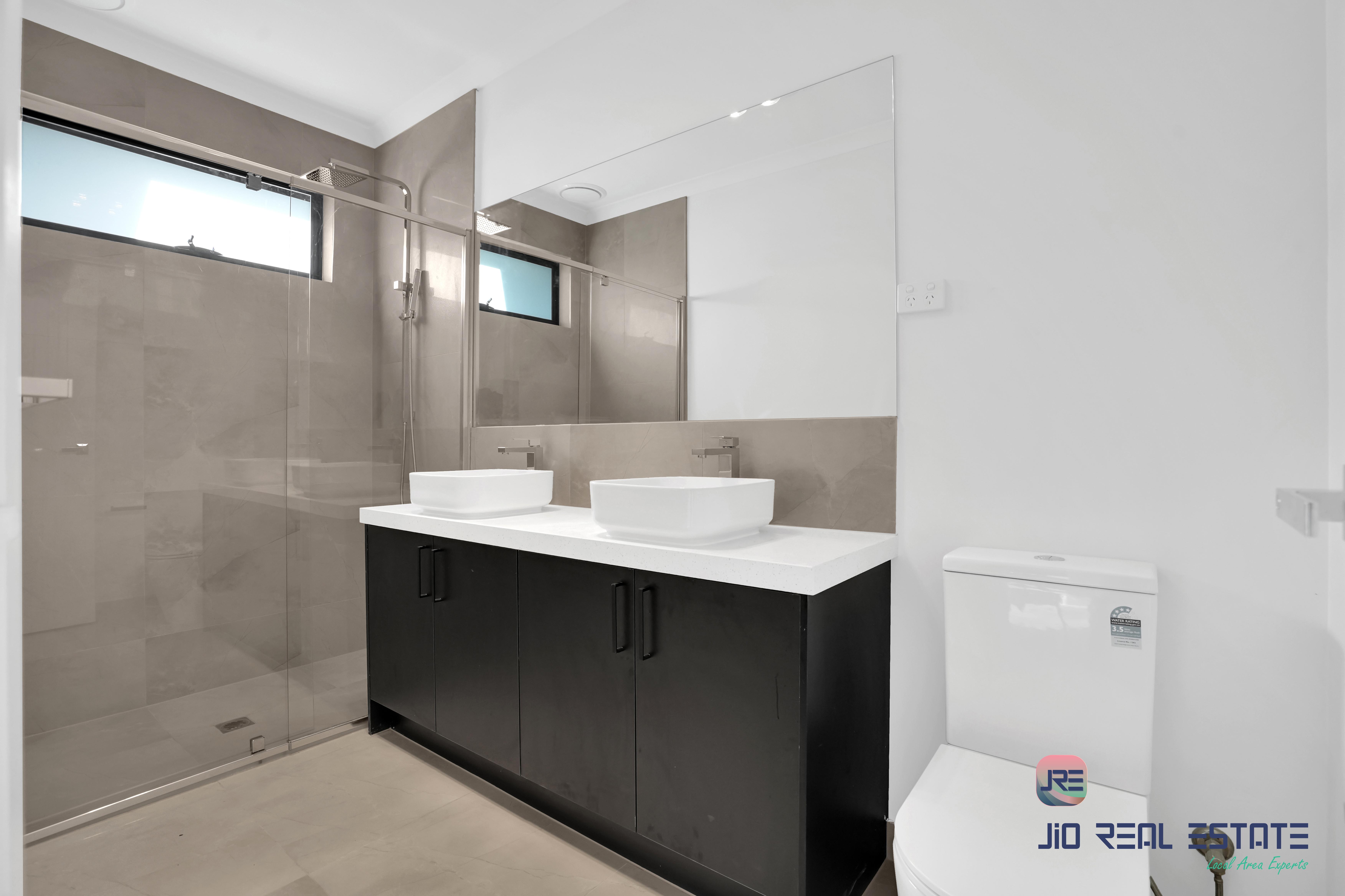 1 Harshaw Road, Thornhill Park VIC