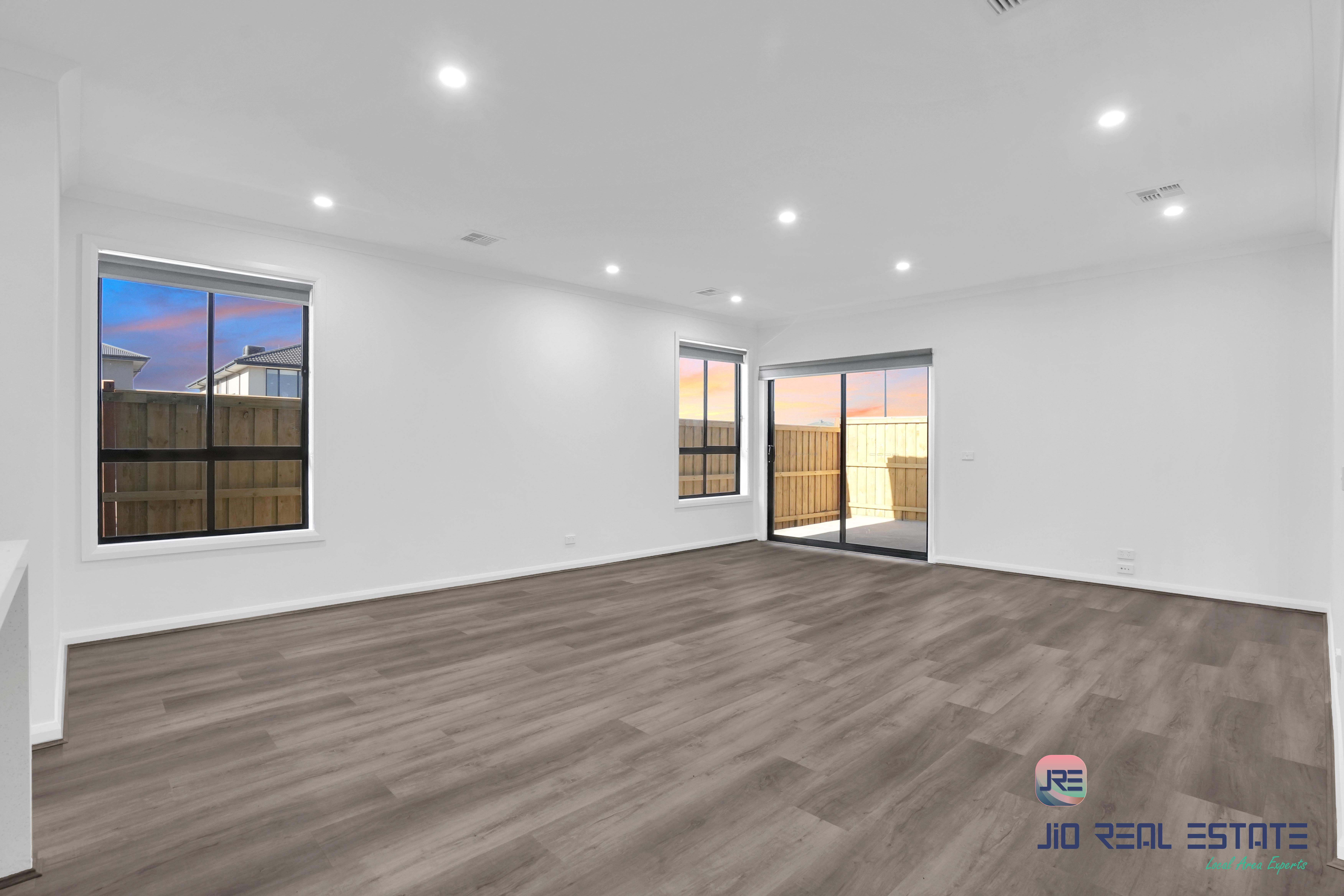 1 Harshaw Road, Thornhill Park VIC