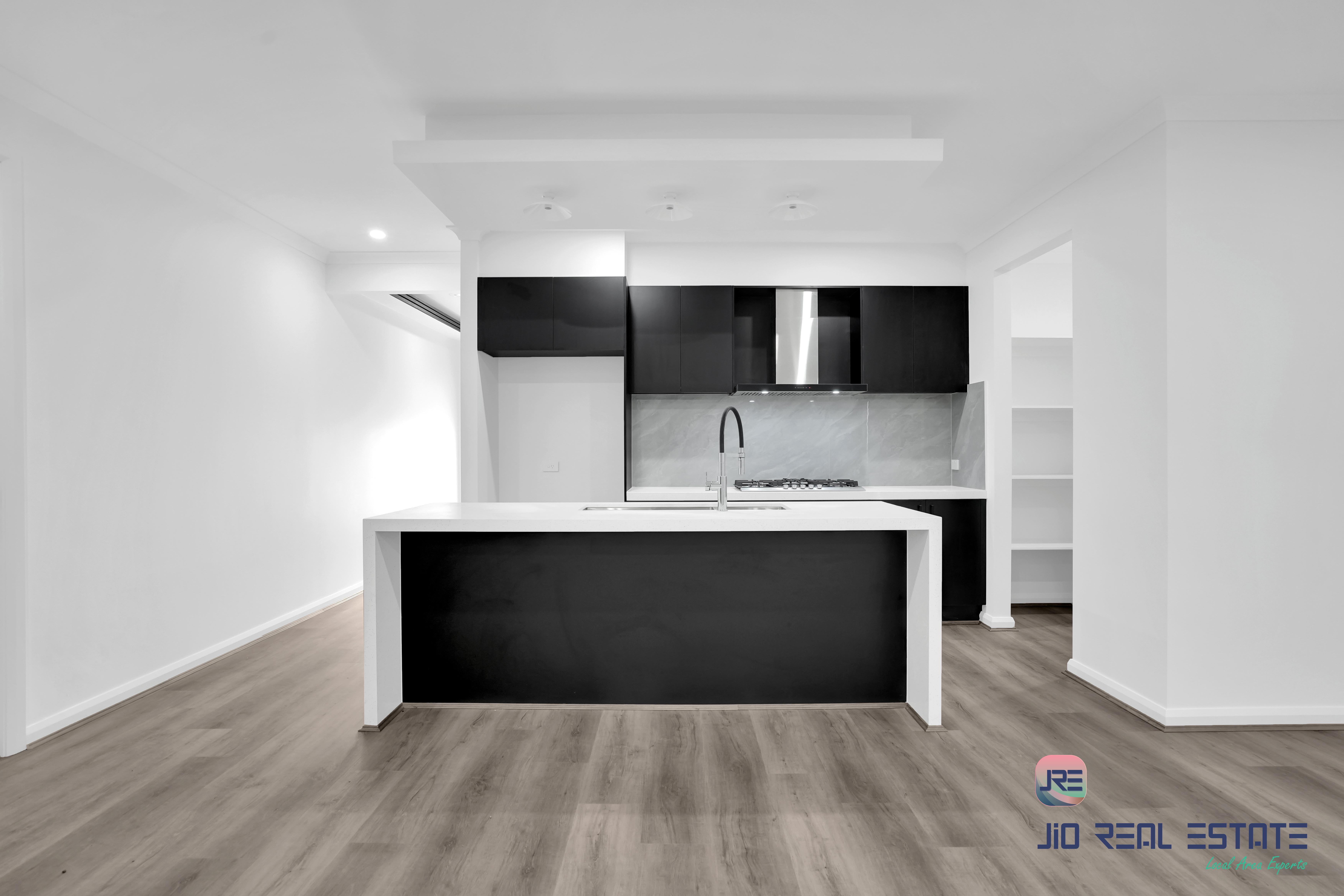 1 Harshaw Road, Thornhill Park VIC