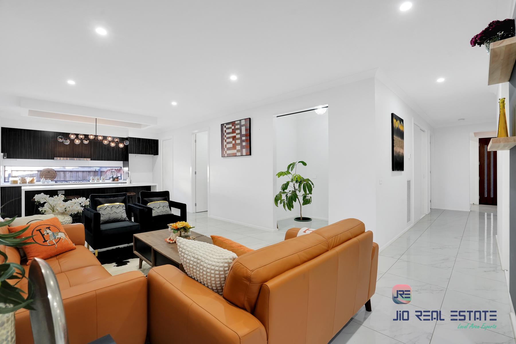 17 Kangaroo Crescent, Aintree VIC