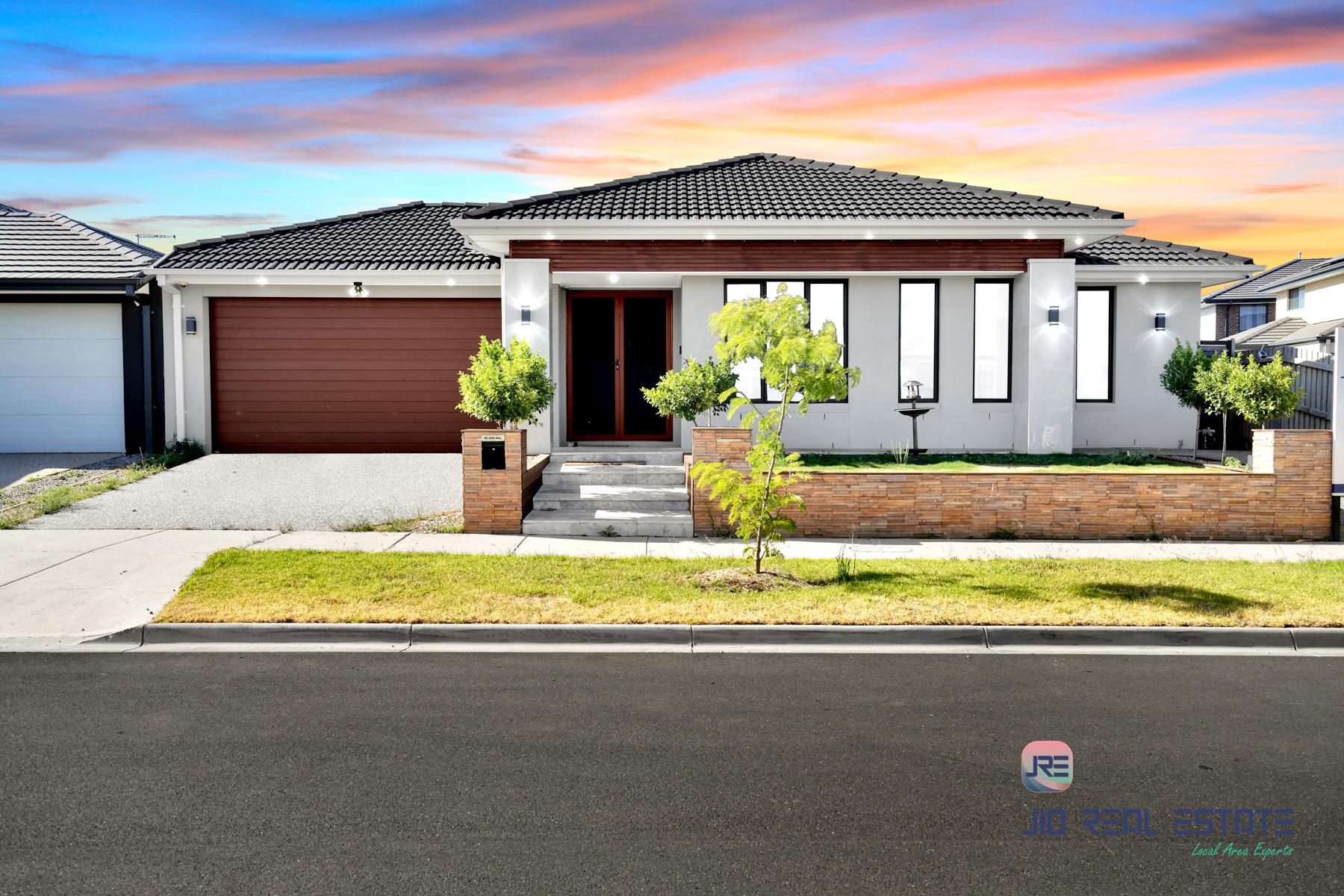 17 Kangaroo Crescent, Aintree VIC