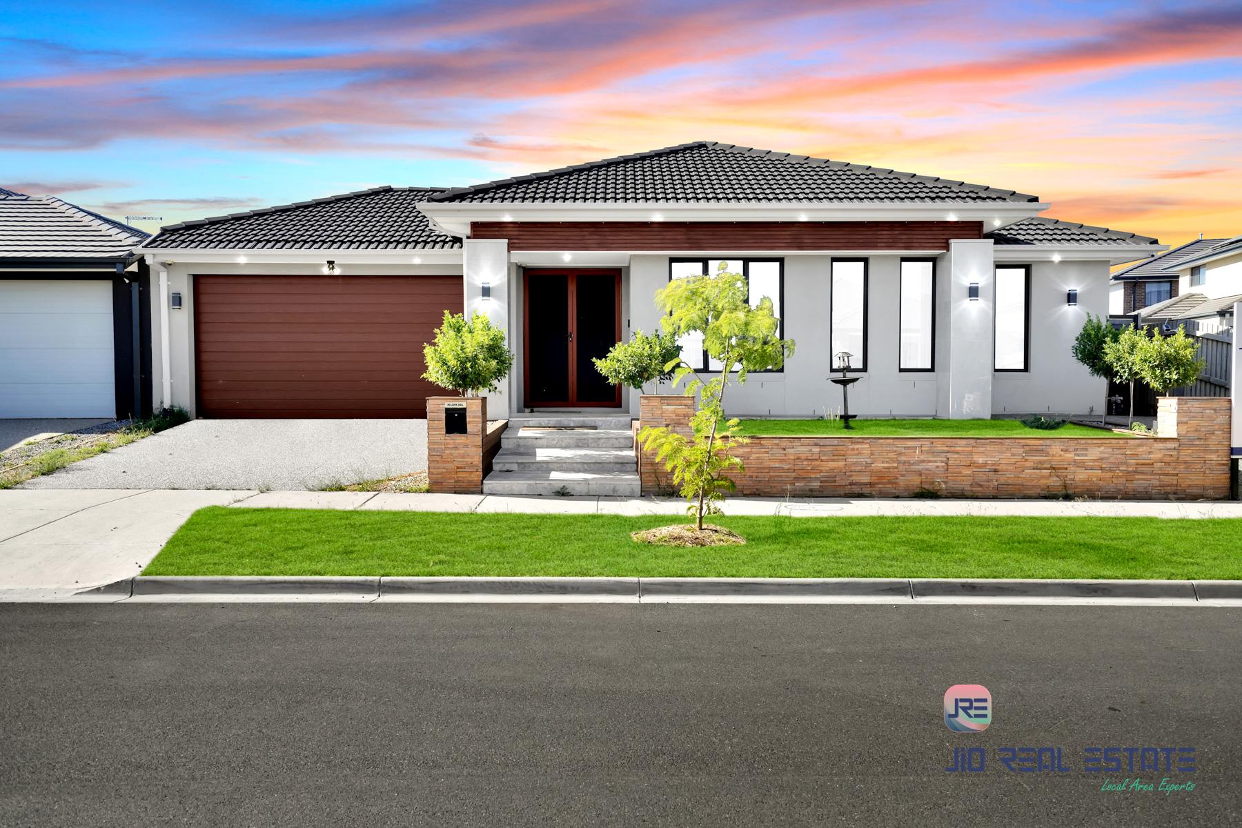 17 Kangaroo Crescent, Aintree VIC