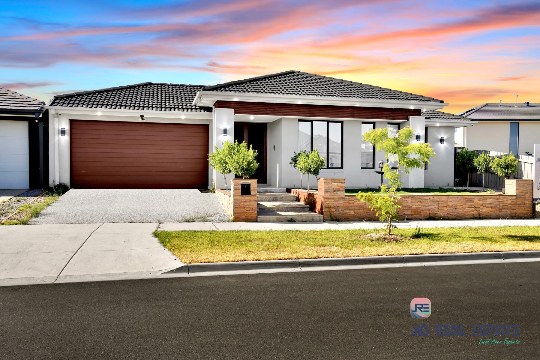 17 Kangaroo Crescent, Aintree VIC