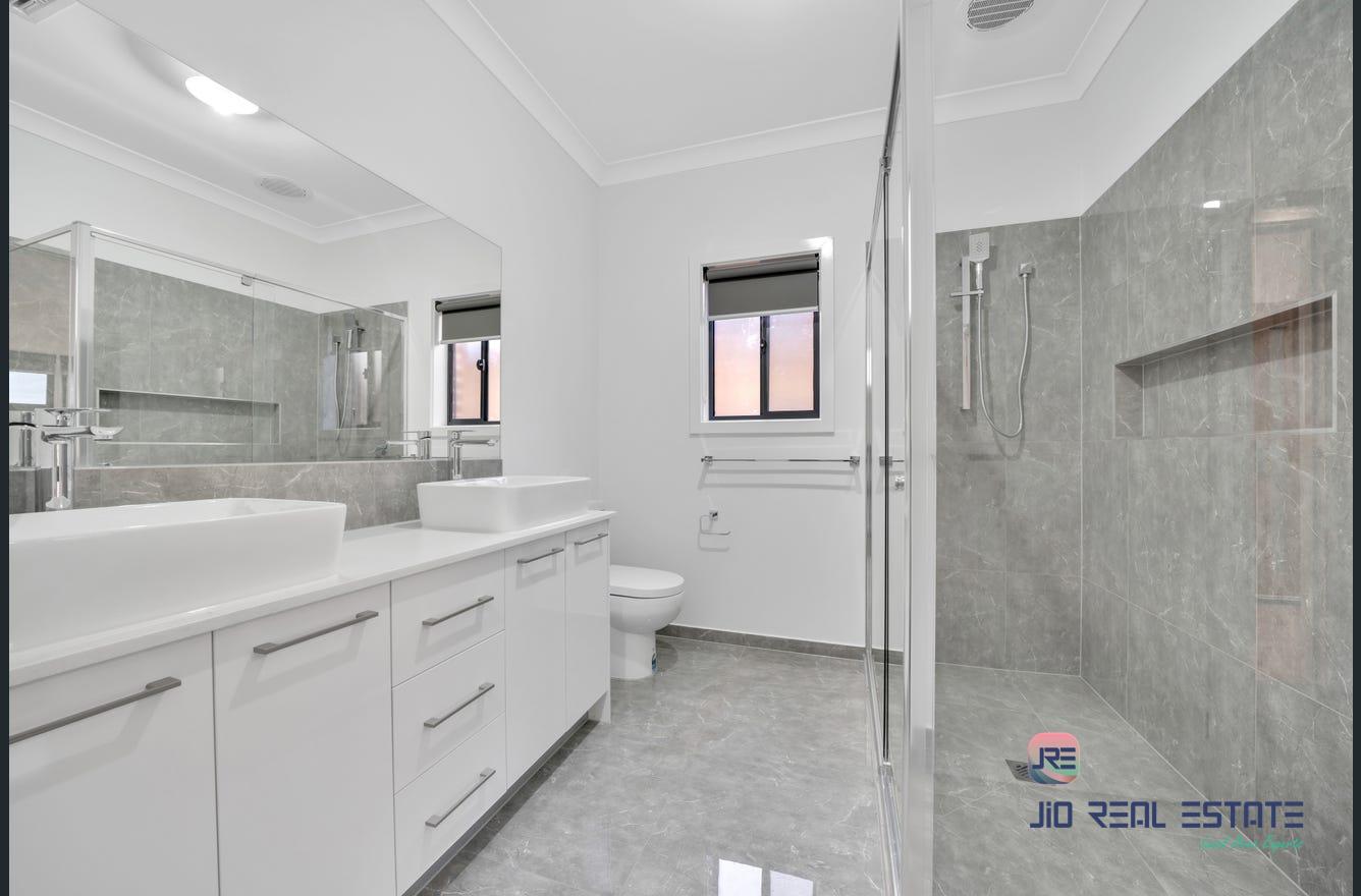 60 Maya Avenue, Thornhill Park VIC