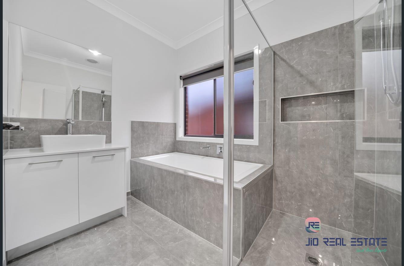 60 Maya Avenue, Thornhill Park VIC