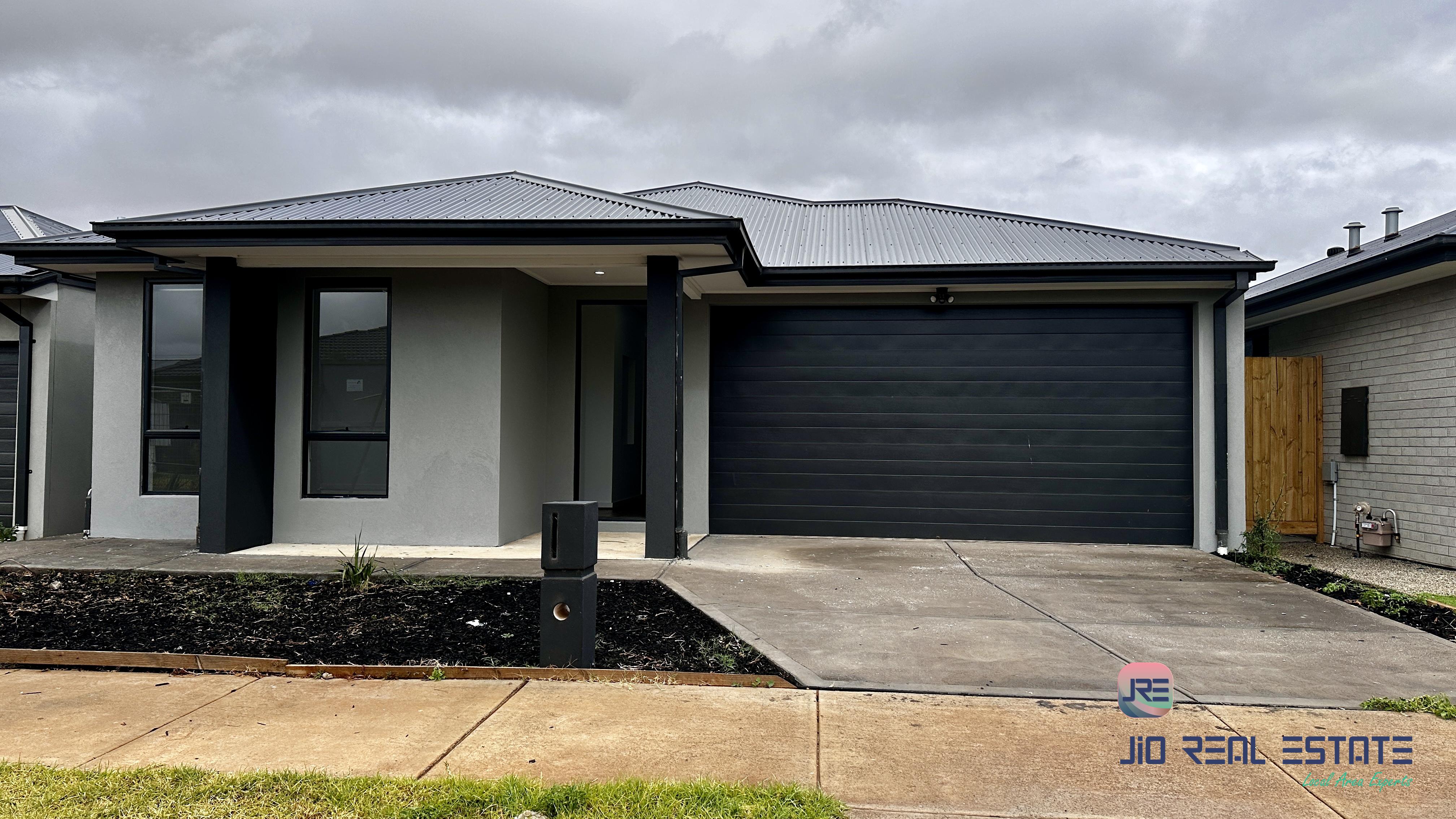 13 Adagio Road, Strathtulloh VIC