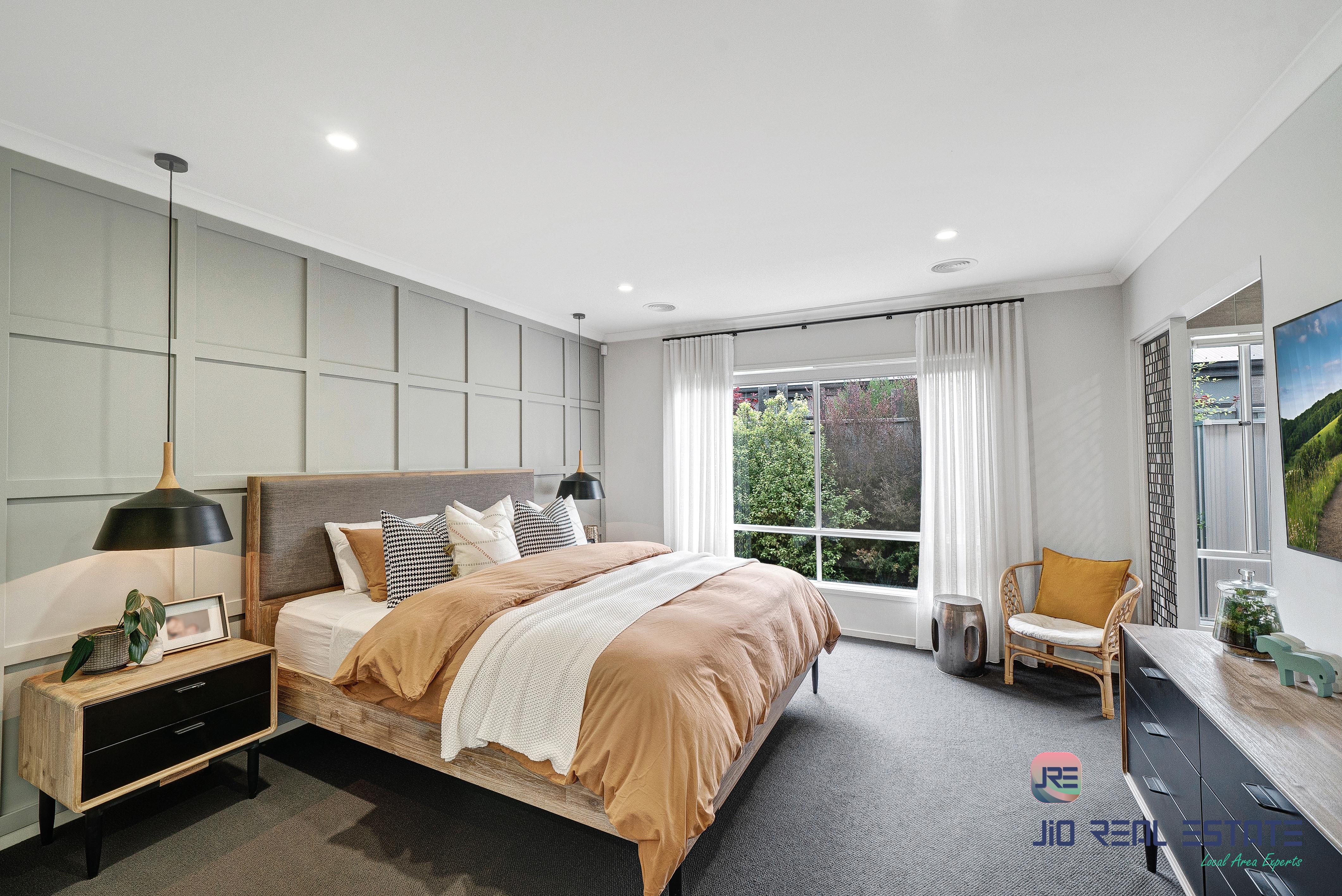 10 Wiltshire Boulevard, Thornhill Park VIC