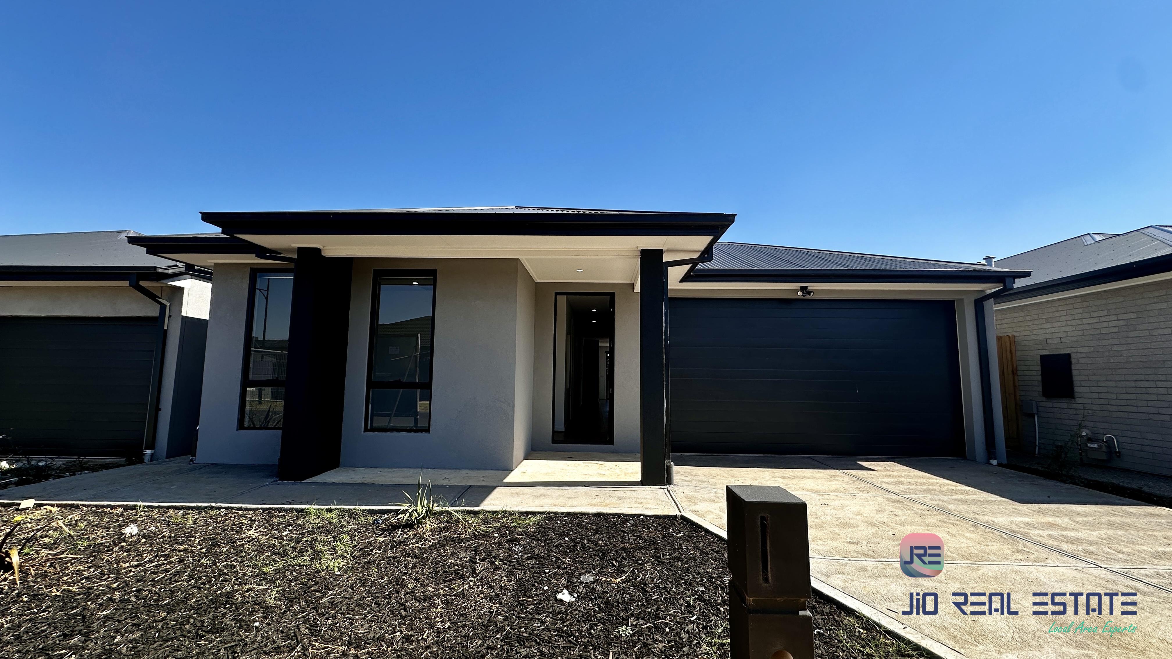 13 Adagio Road, Strathtulloh VIC
