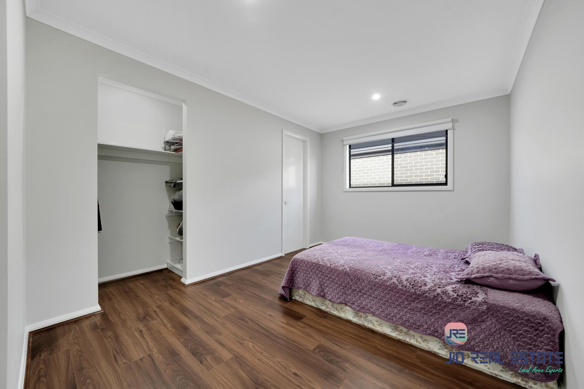 35 Murray Road, Thornhill Park VIC