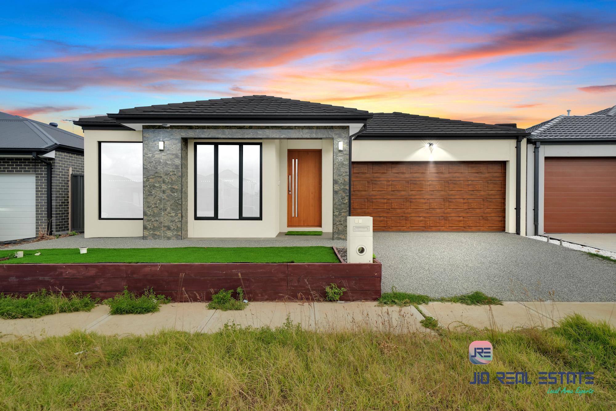 35 Murray Road, Thornhill Park VIC
