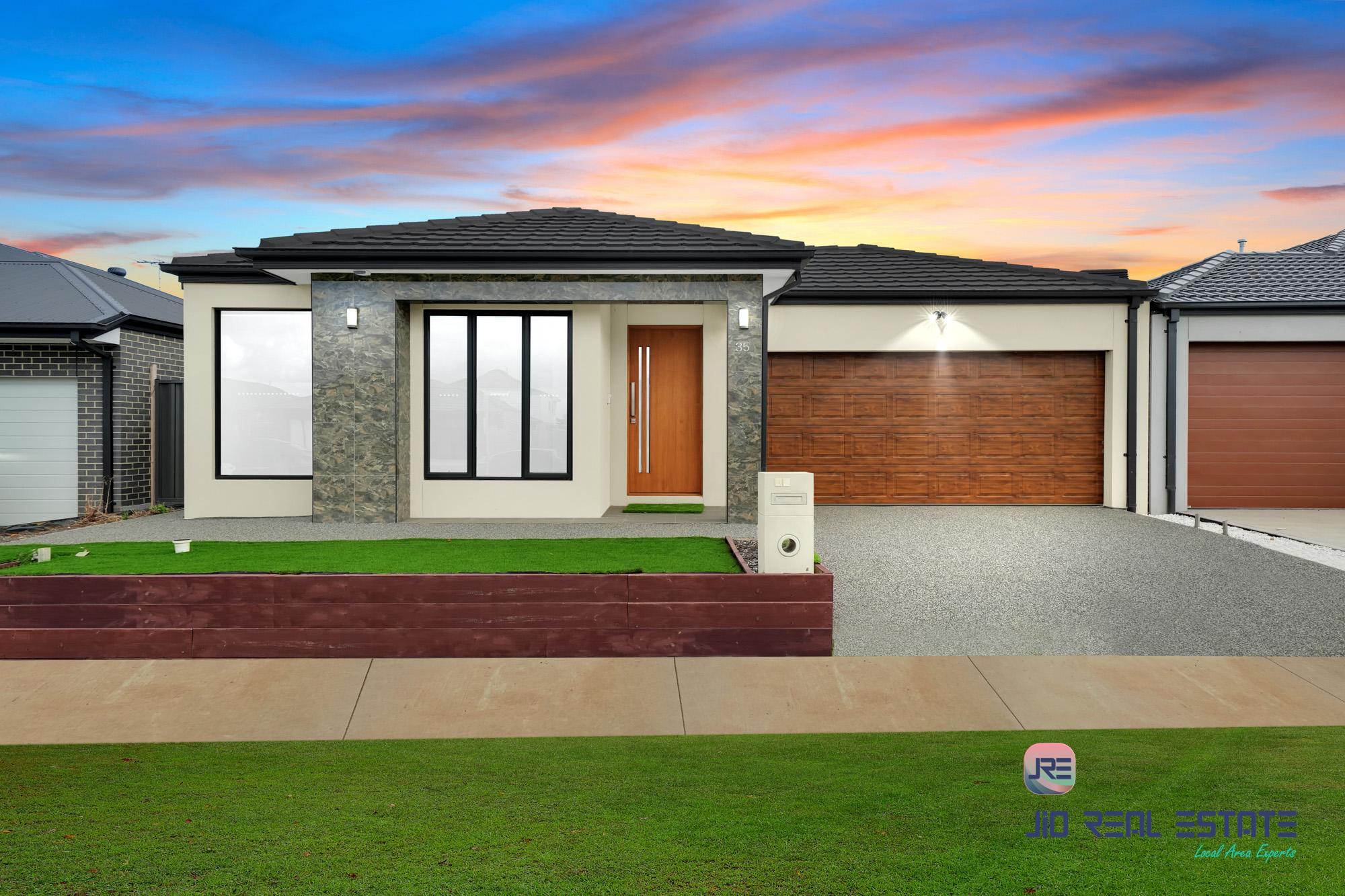 35 Murray Road, Thornhill Park VIC