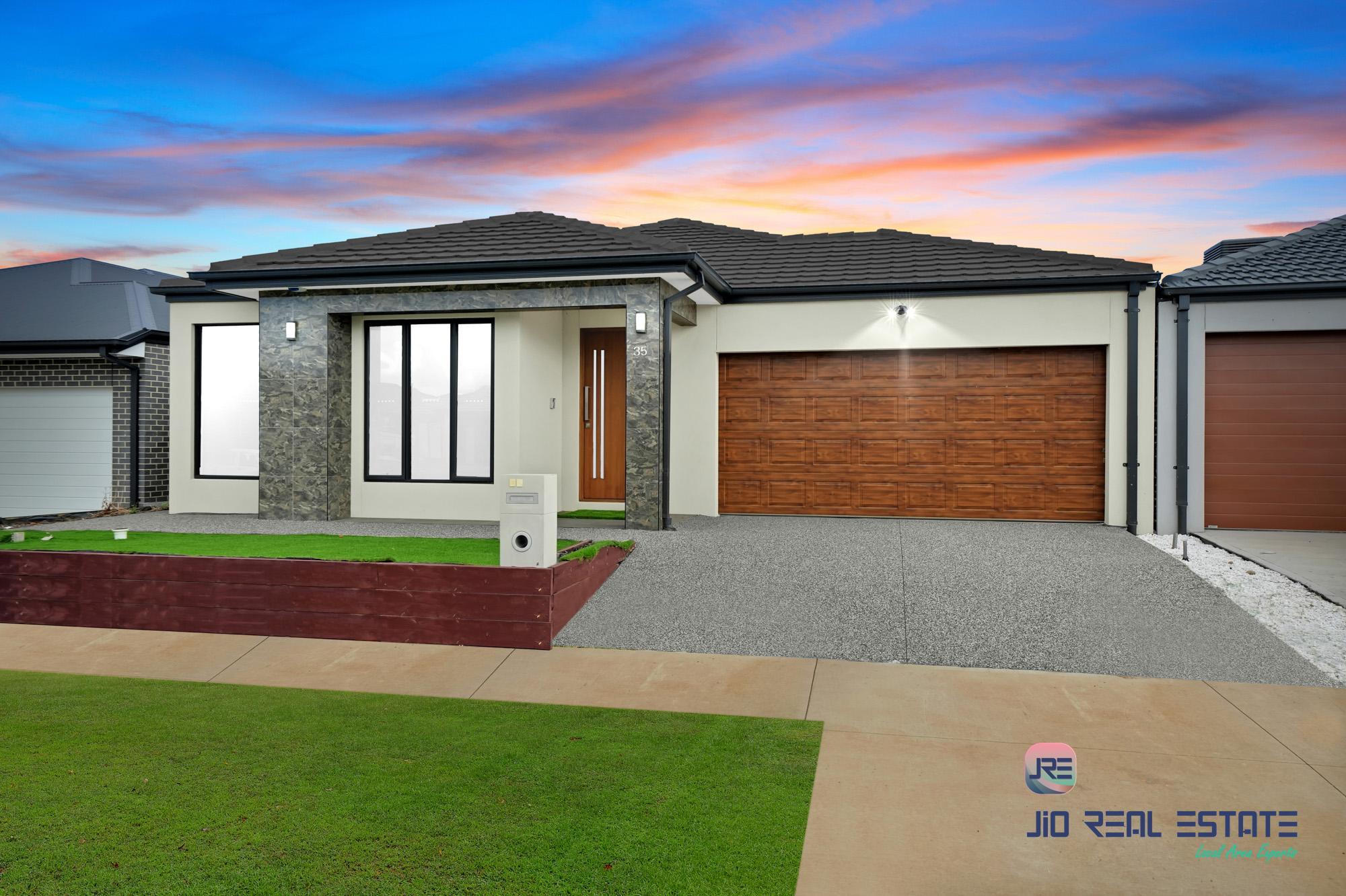 35 Murray Road, Thornhill Park VIC