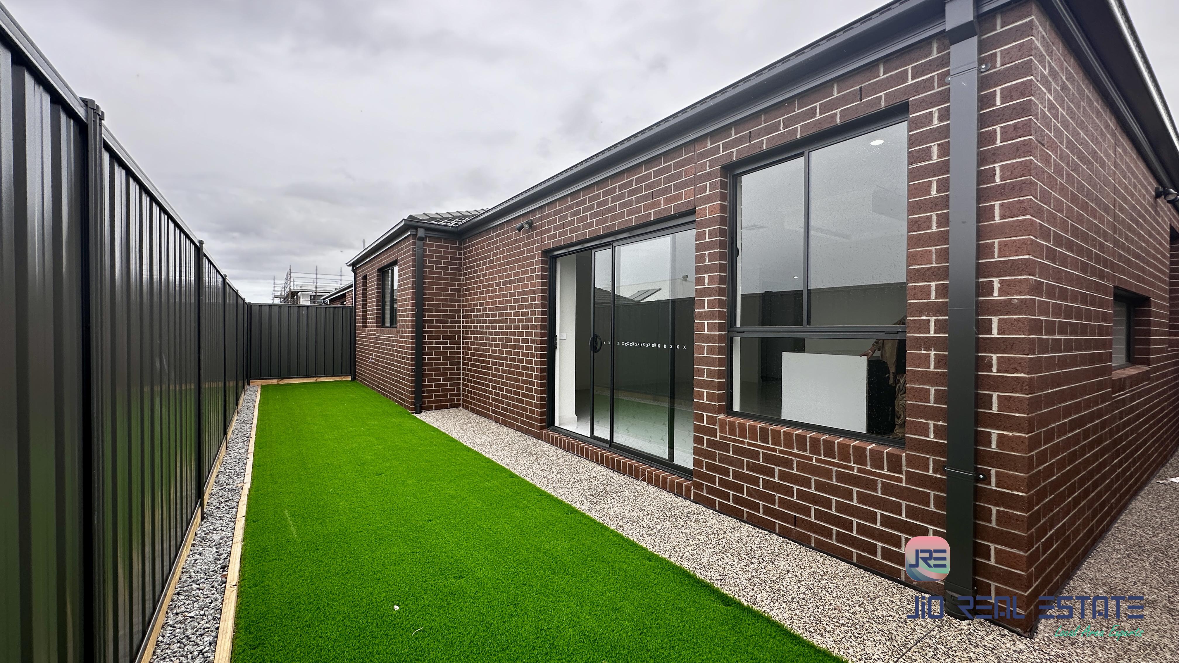 20 Ravenscraig Drive, Strathtulloh VIC