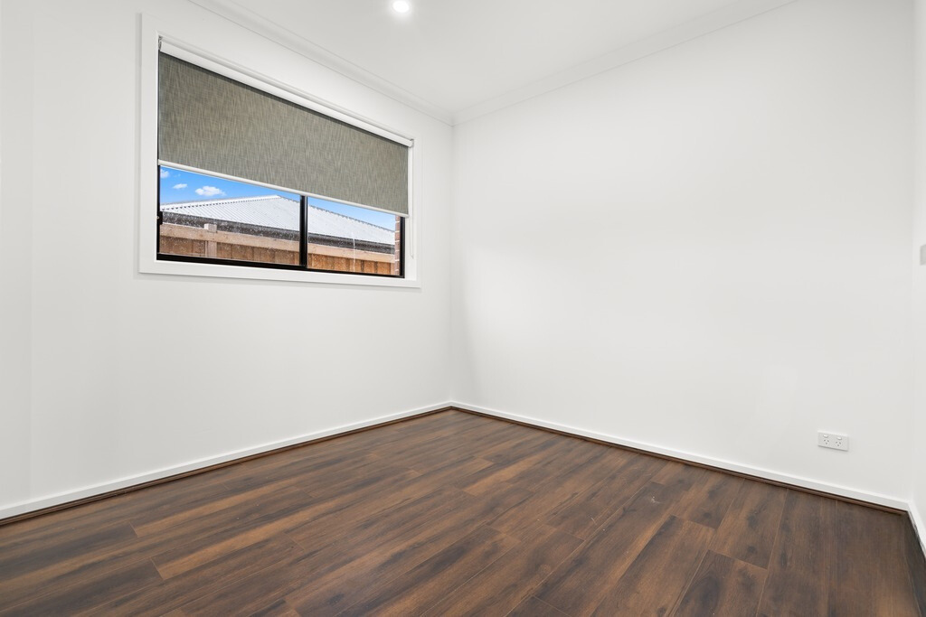 14 Camelon Avenue, Thornhill Park VIC