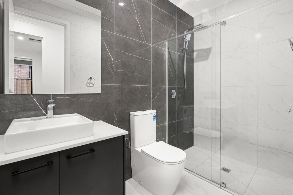 14 Camelon Avenue, Thornhill Park VIC