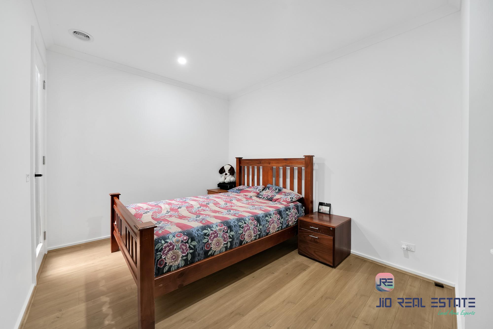 5 Amaya Way, Rockbank VIC