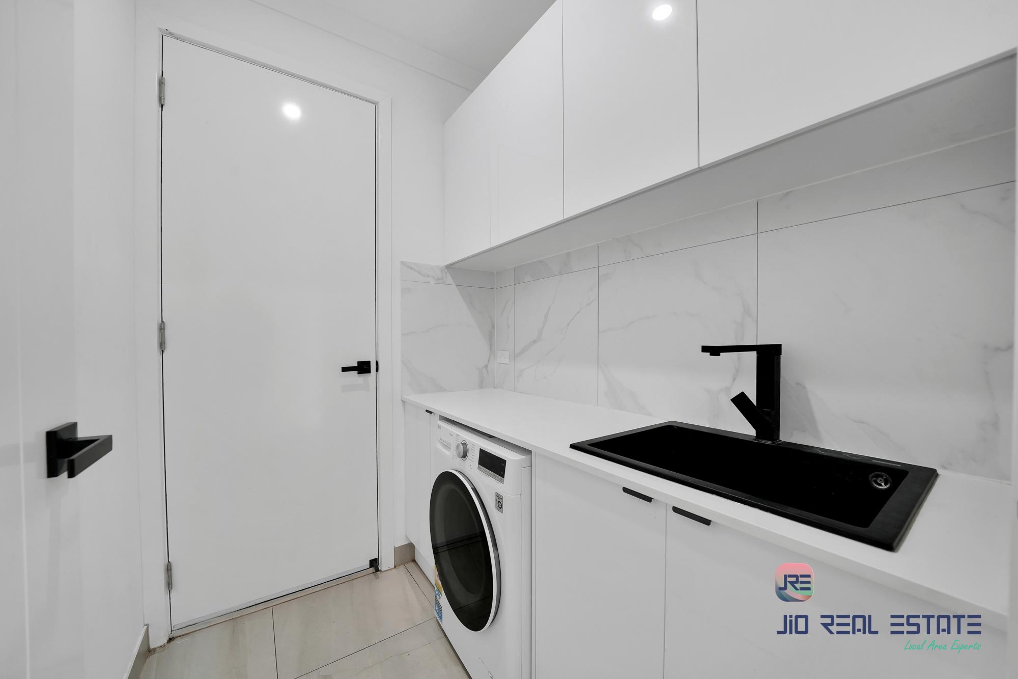 5 Amaya Way, Rockbank VIC