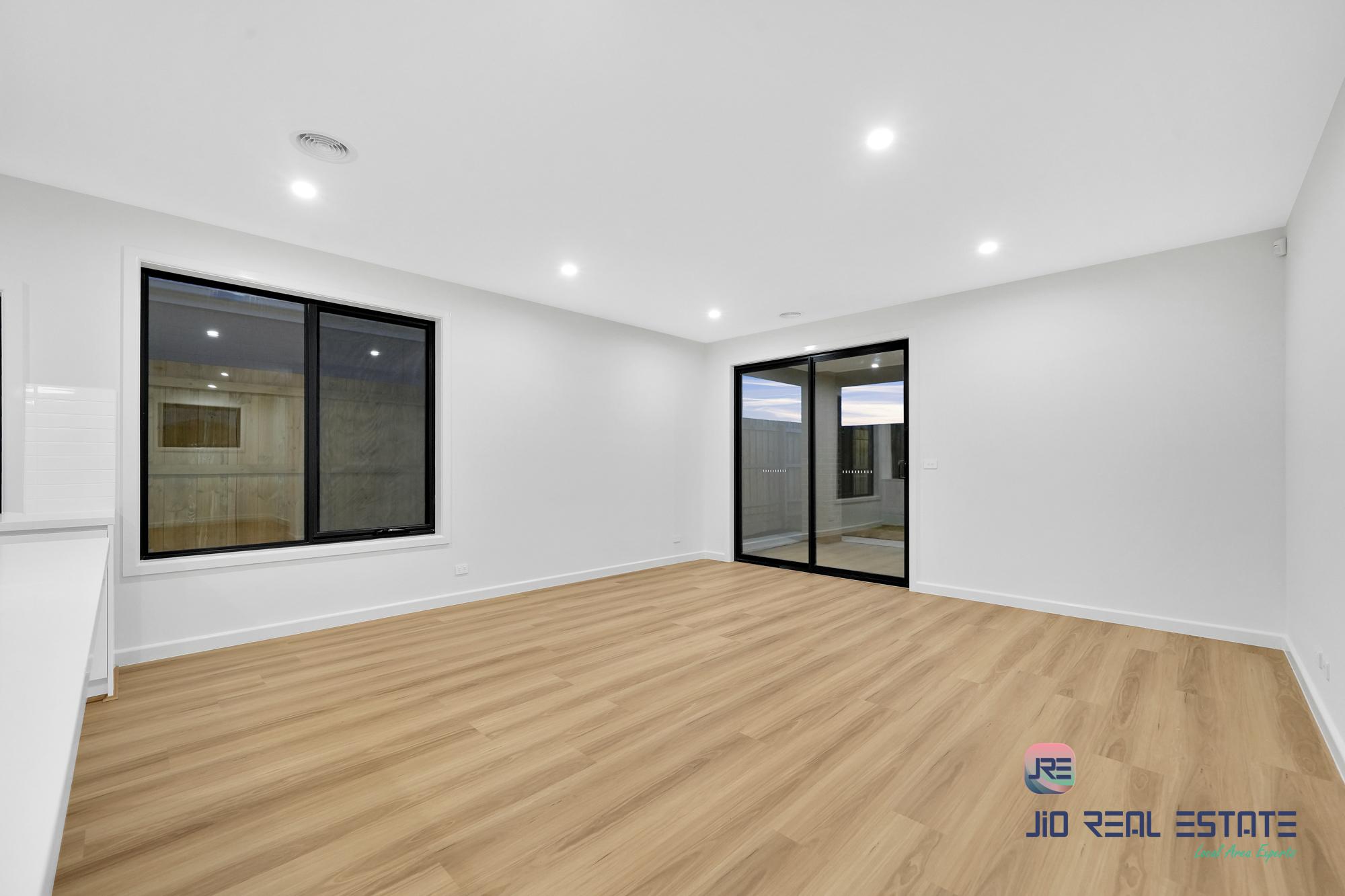 17 Marigold Drive, Fraser Rise VIC