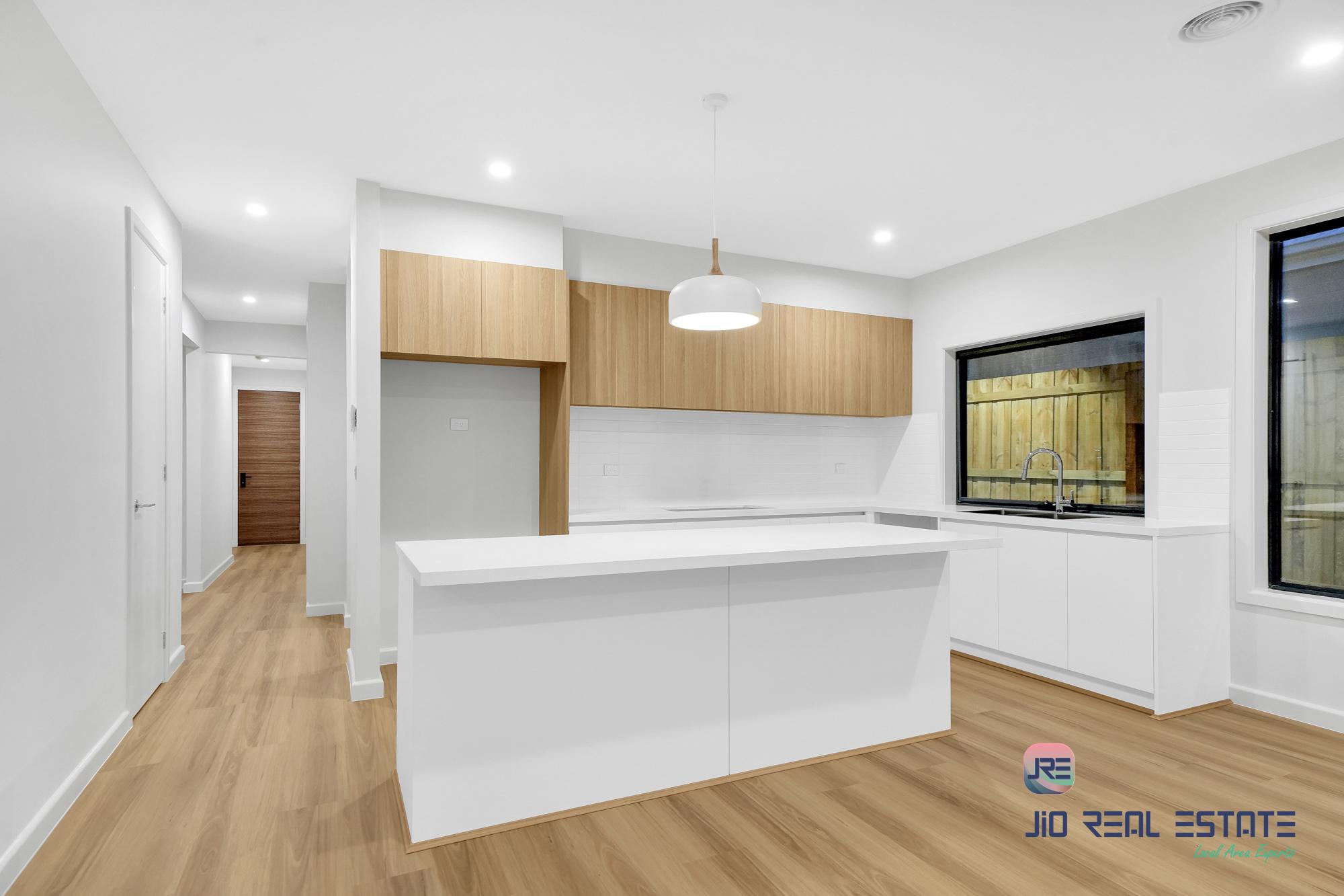 17 Marigold Drive, Fraser Rise VIC