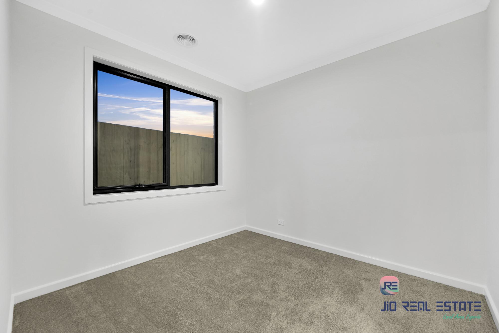 17 Marigold Drive, Fraser Rise VIC