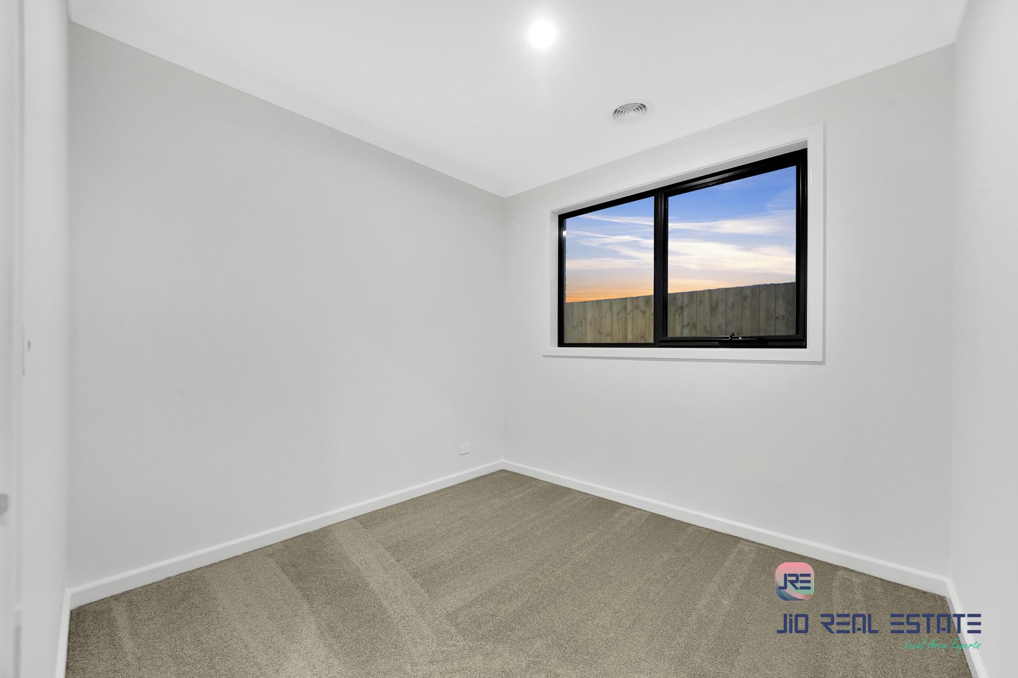 17 Marigold Drive, Fraser Rise VIC