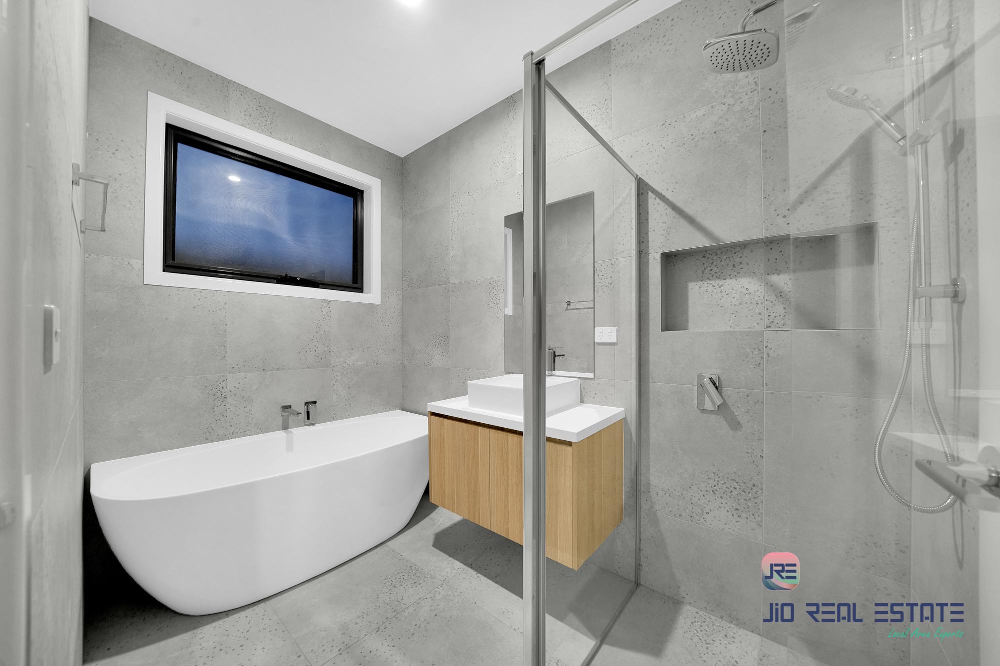 17 Marigold Drive, Fraser Rise VIC