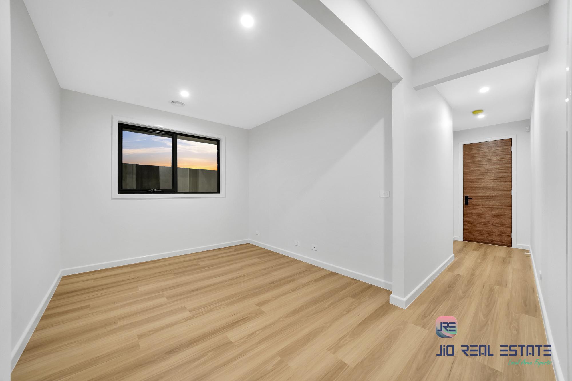 17 Marigold Drive, Fraser Rise VIC