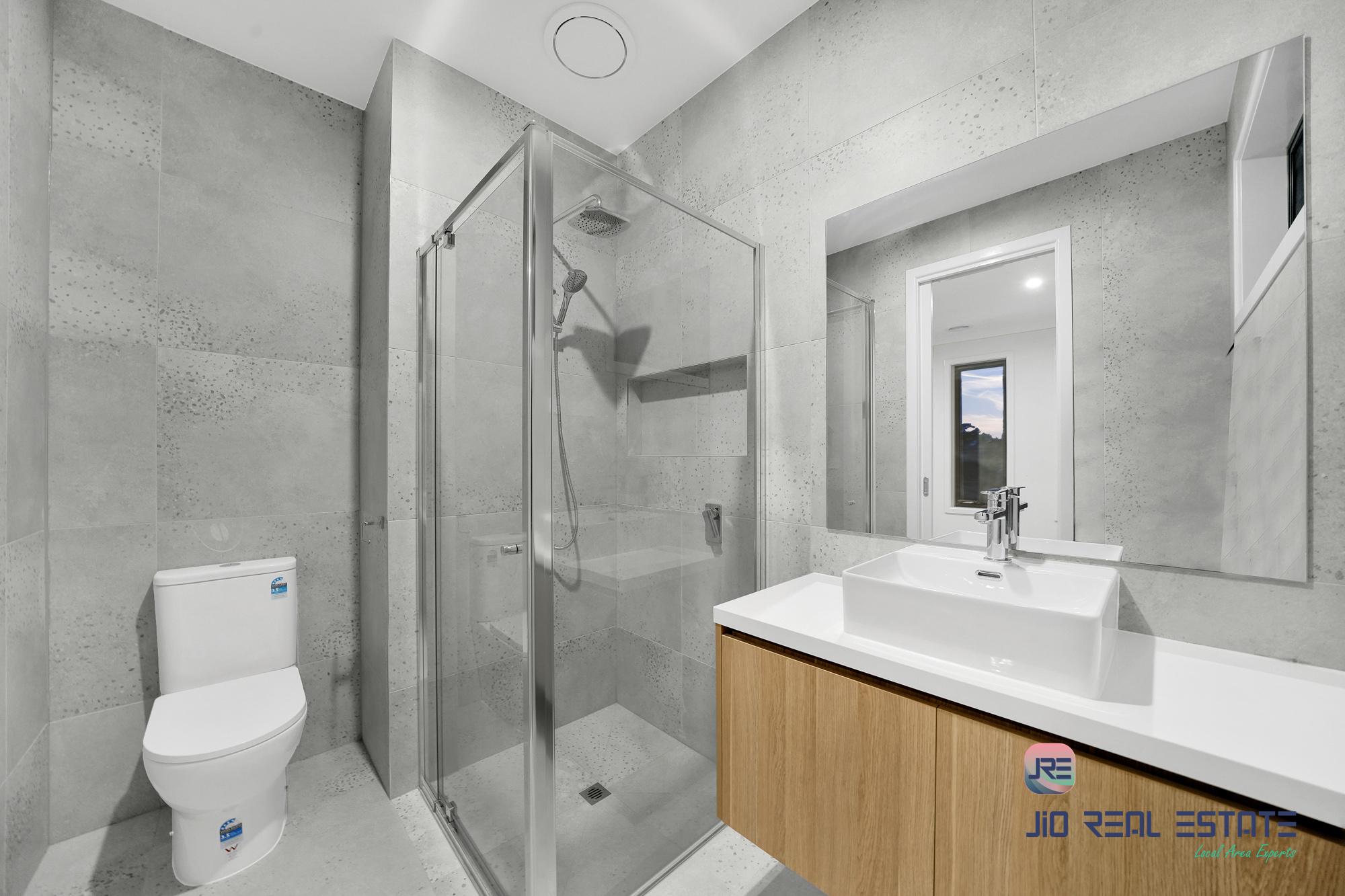 17 Marigold Drive, Fraser Rise VIC