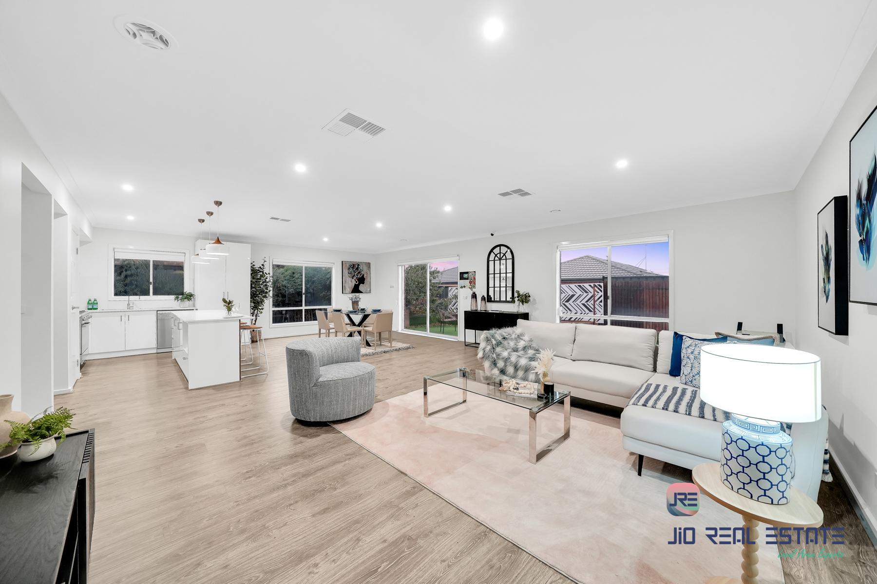 12 Litoria Drive, Truganina VIC