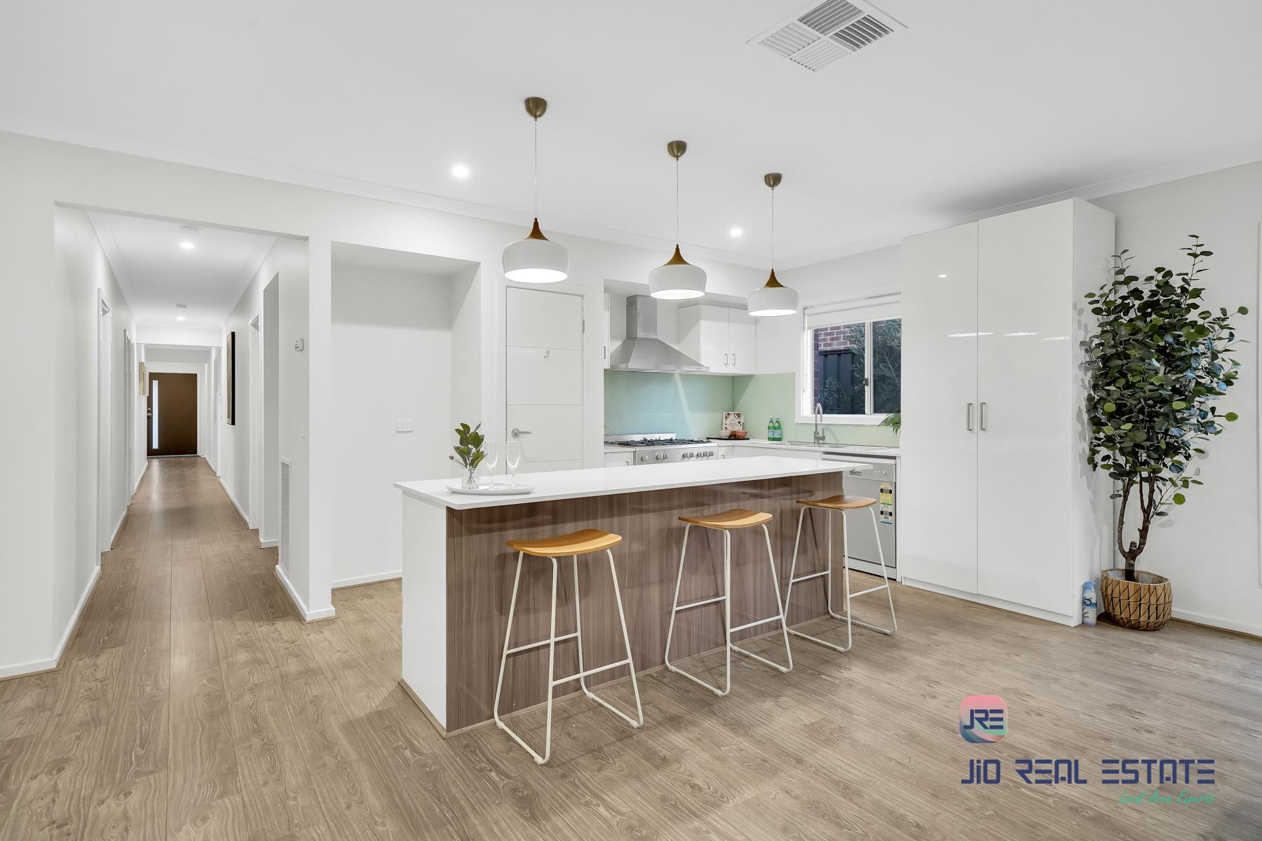 12 Litoria Drive, Truganina VIC