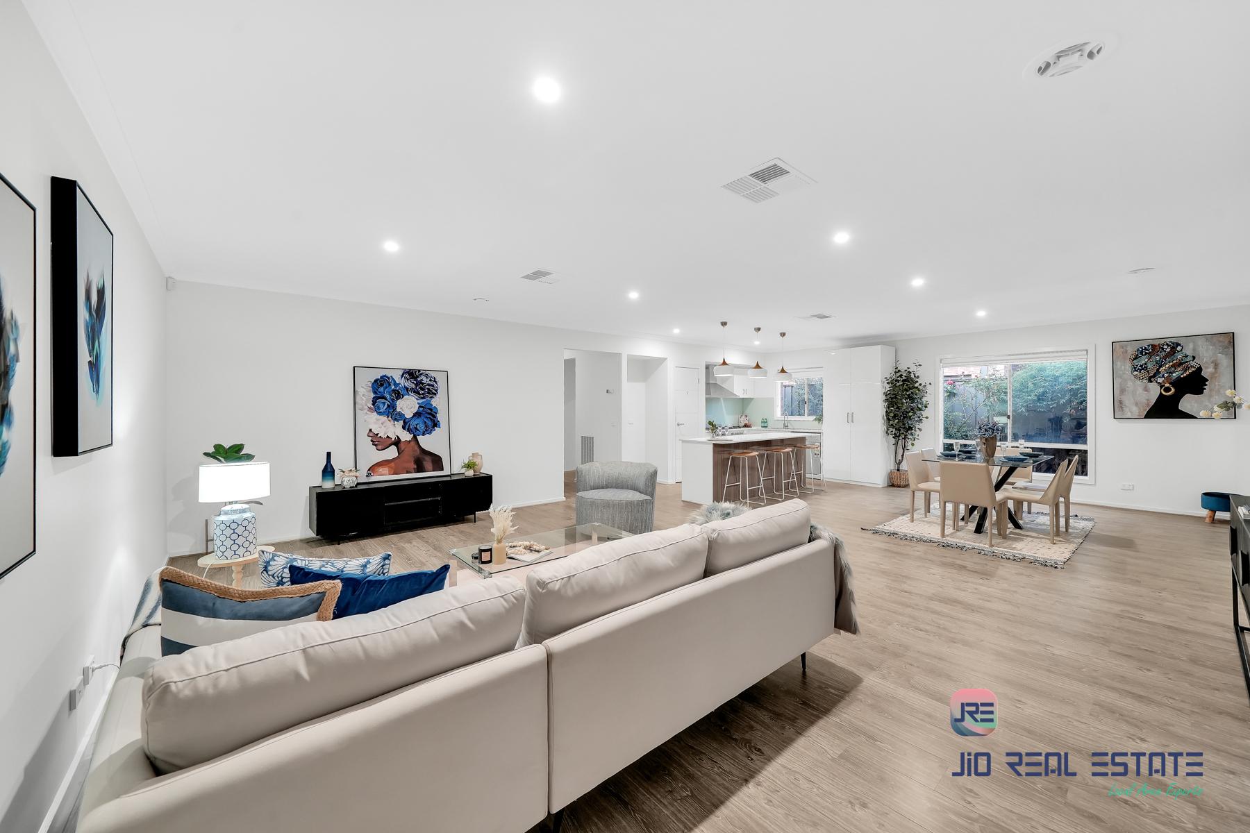 12 Litoria Drive, Truganina VIC