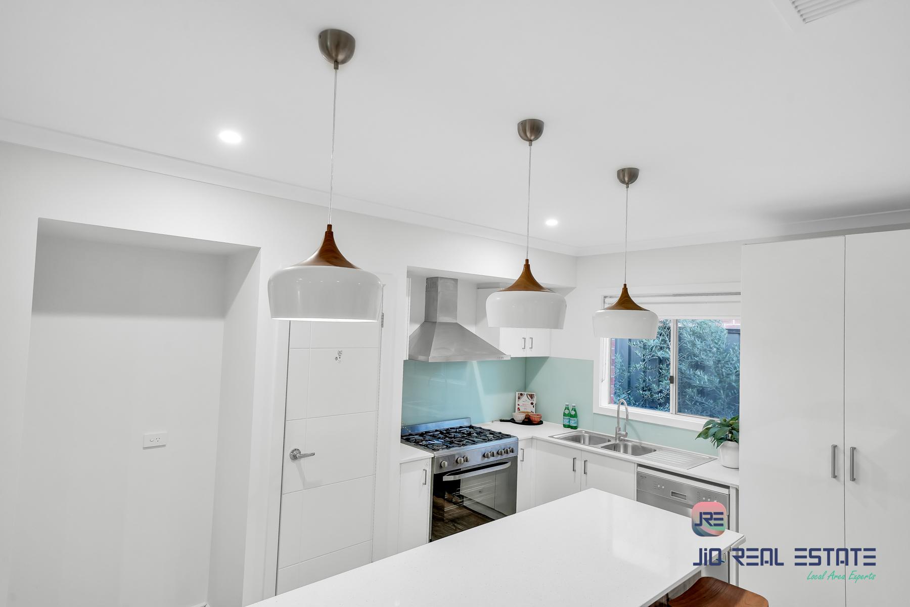 12 Litoria Drive, Truganina VIC