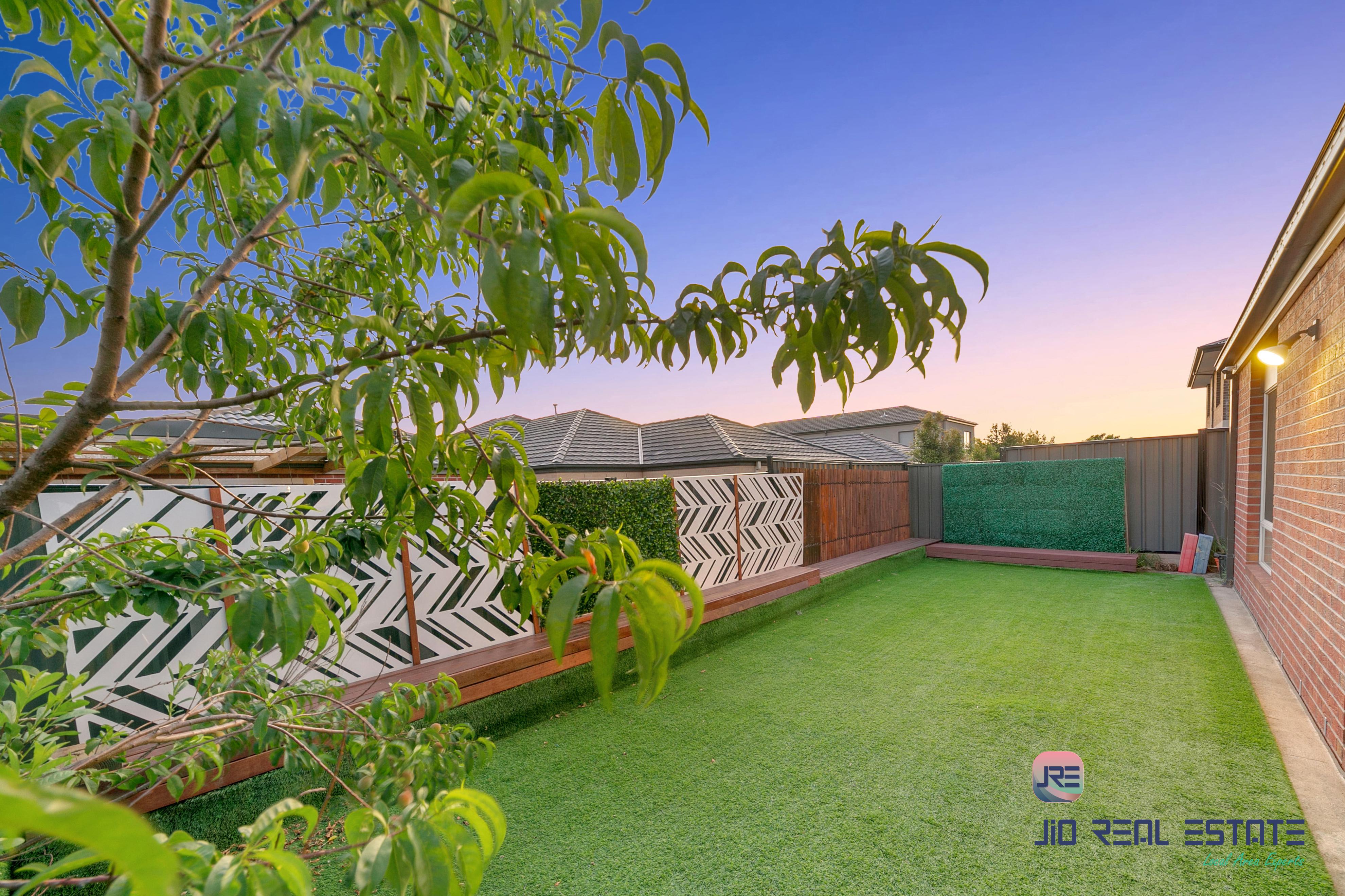 12 Litoria Drive, Truganina VIC