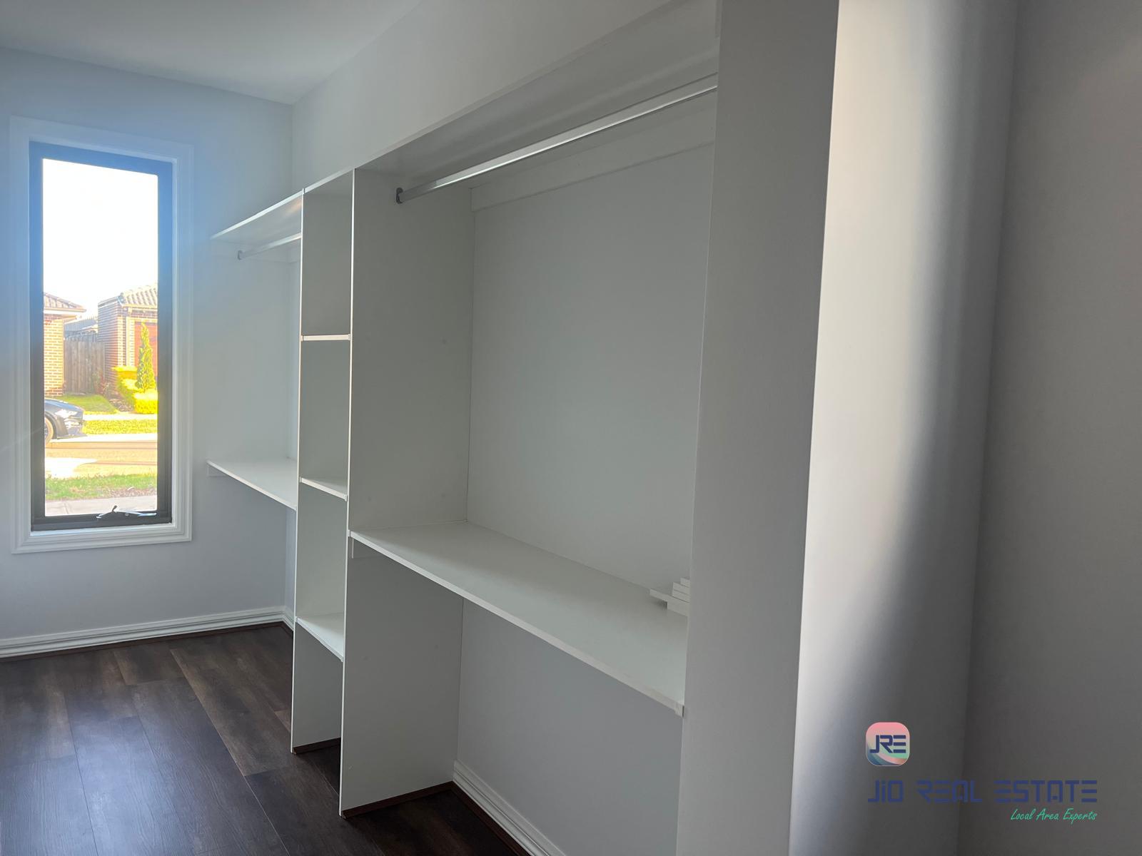 18 Fergus Street, Thornhill Park VIC