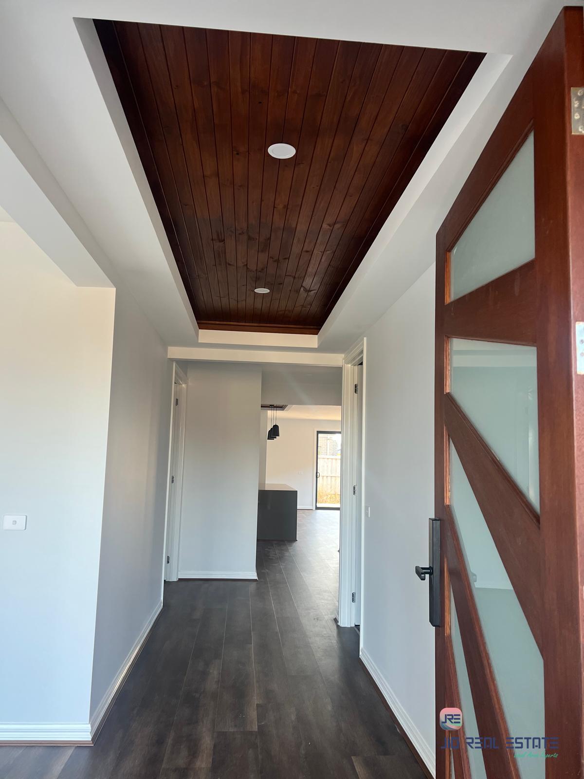 18 Fergus Street, Thornhill Park VIC