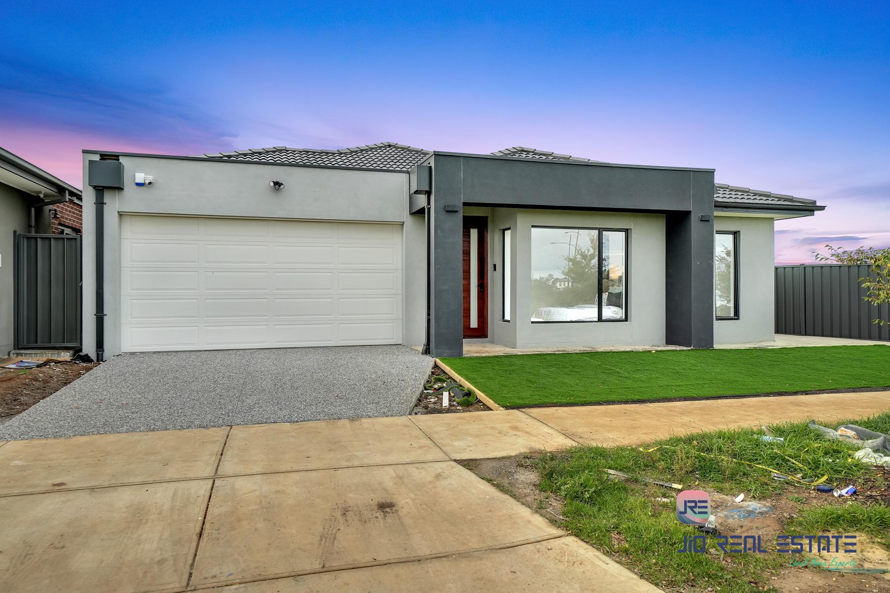 37 Greenpoint Drive, Rockbank VIC
