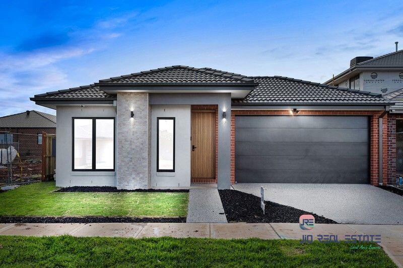 7 Zelkova Circuit, Fraser Rise VIC