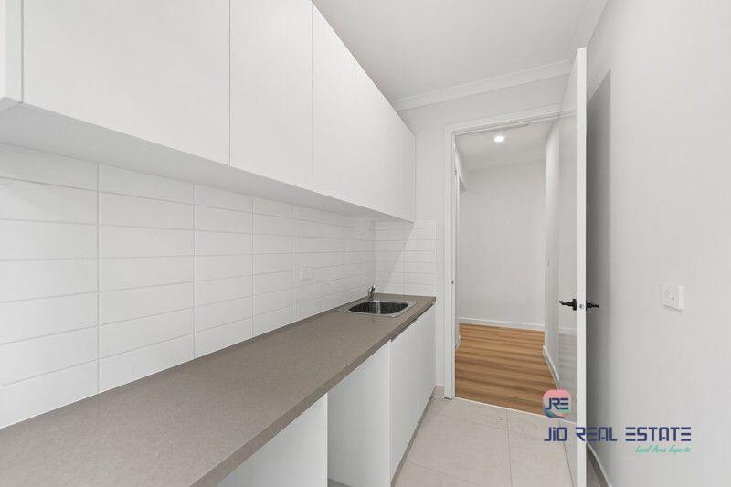 7 Zelkova Circuit, Fraser Rise VIC