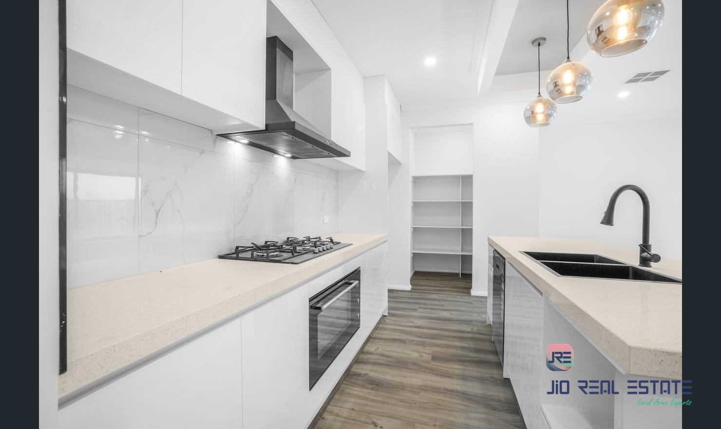 7 Alliance Grove, Rockbank VIC