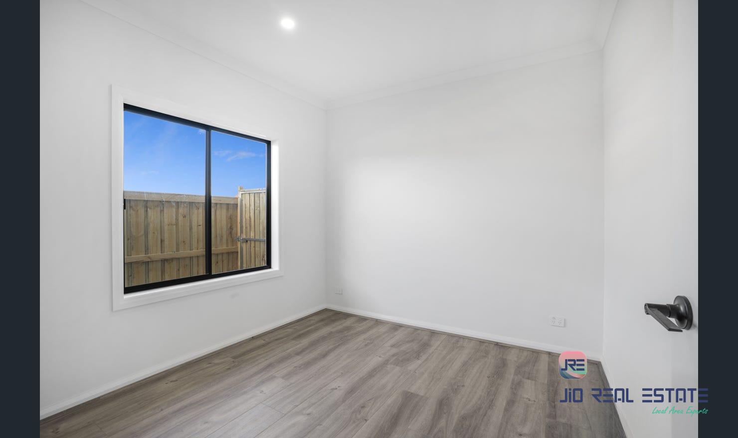 7 Alliance Grove, Rockbank VIC