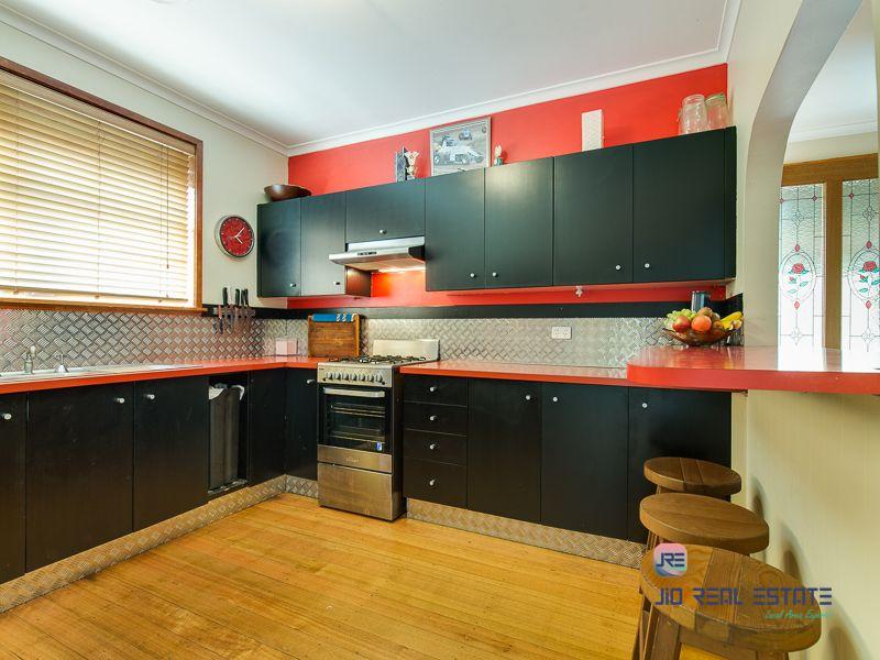 8 Burnley Street, Laverton VIC
