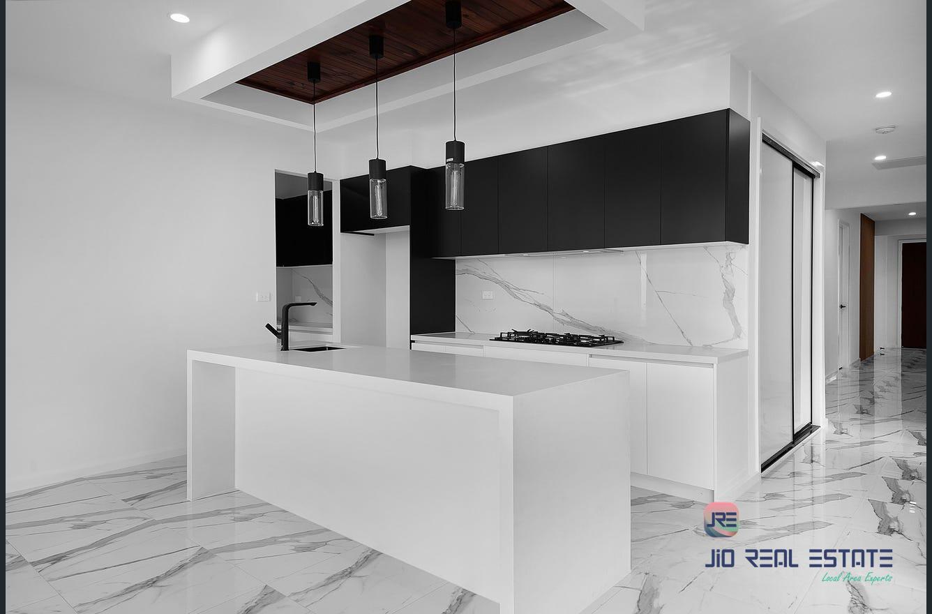 8 Ranelagh Avenue, Strathtulloh VIC