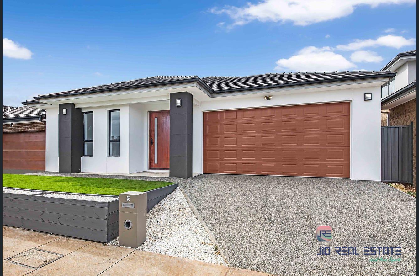 8 Ranelagh Avenue, Strathtulloh VIC