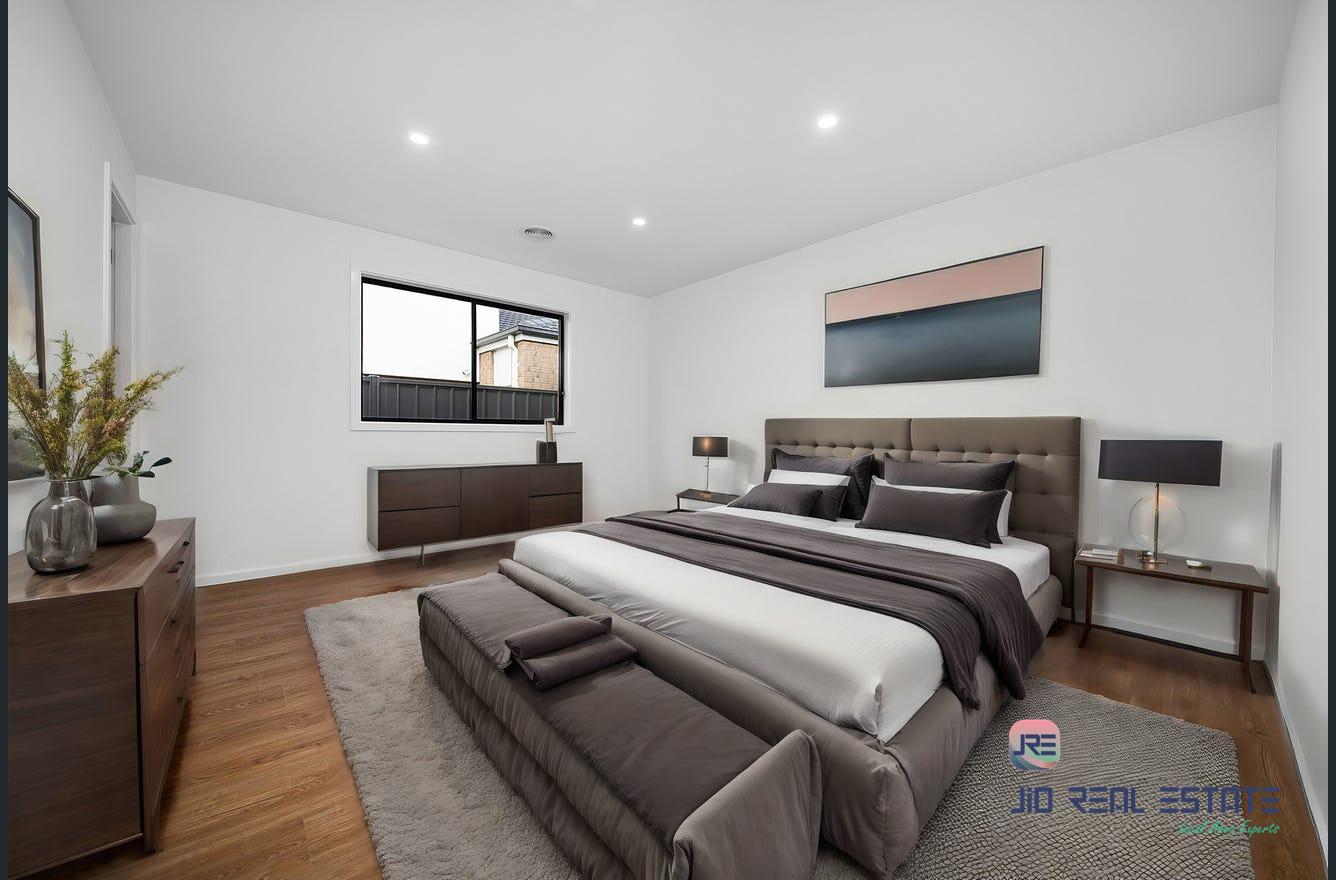 8 Ranelagh Avenue, Strathtulloh VIC